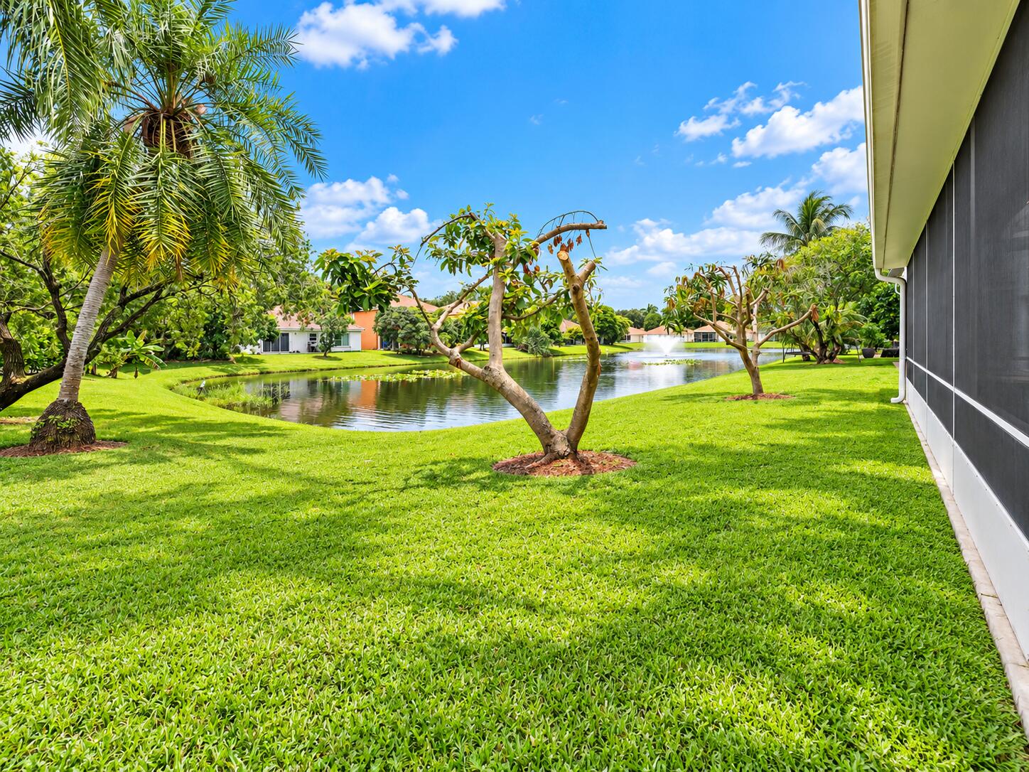1045 Aspri Way Riviera Beach, FL 33418