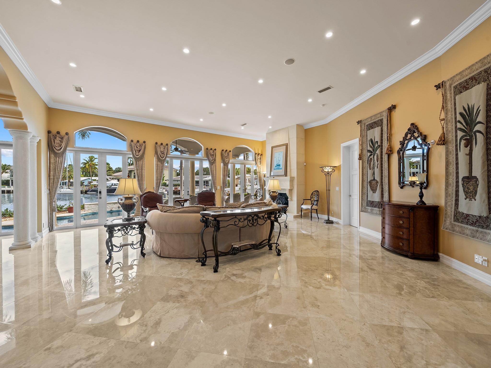 3700 NE 28th Ave Lighthouse Point, FL 33064