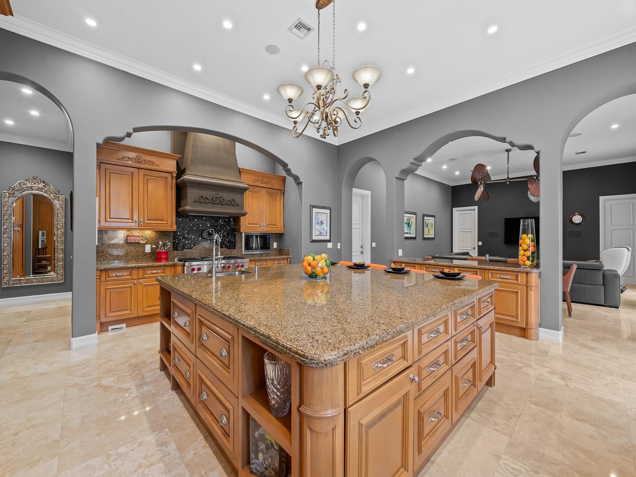 3700 NE 28th Ave Lighthouse Point, FL 33064