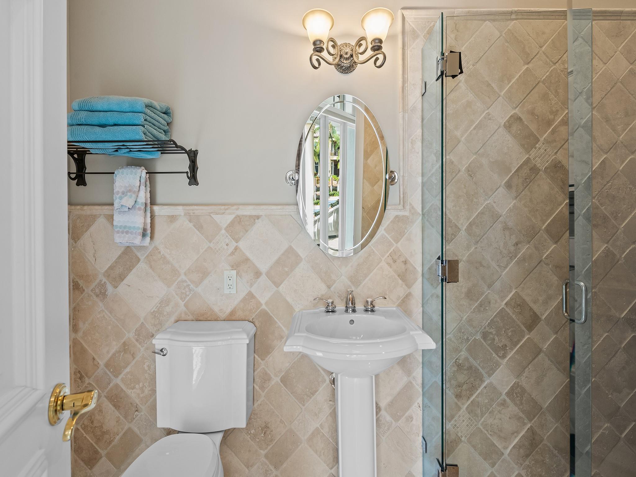 3700 NE 28th Ave Lighthouse Point, FL 33064