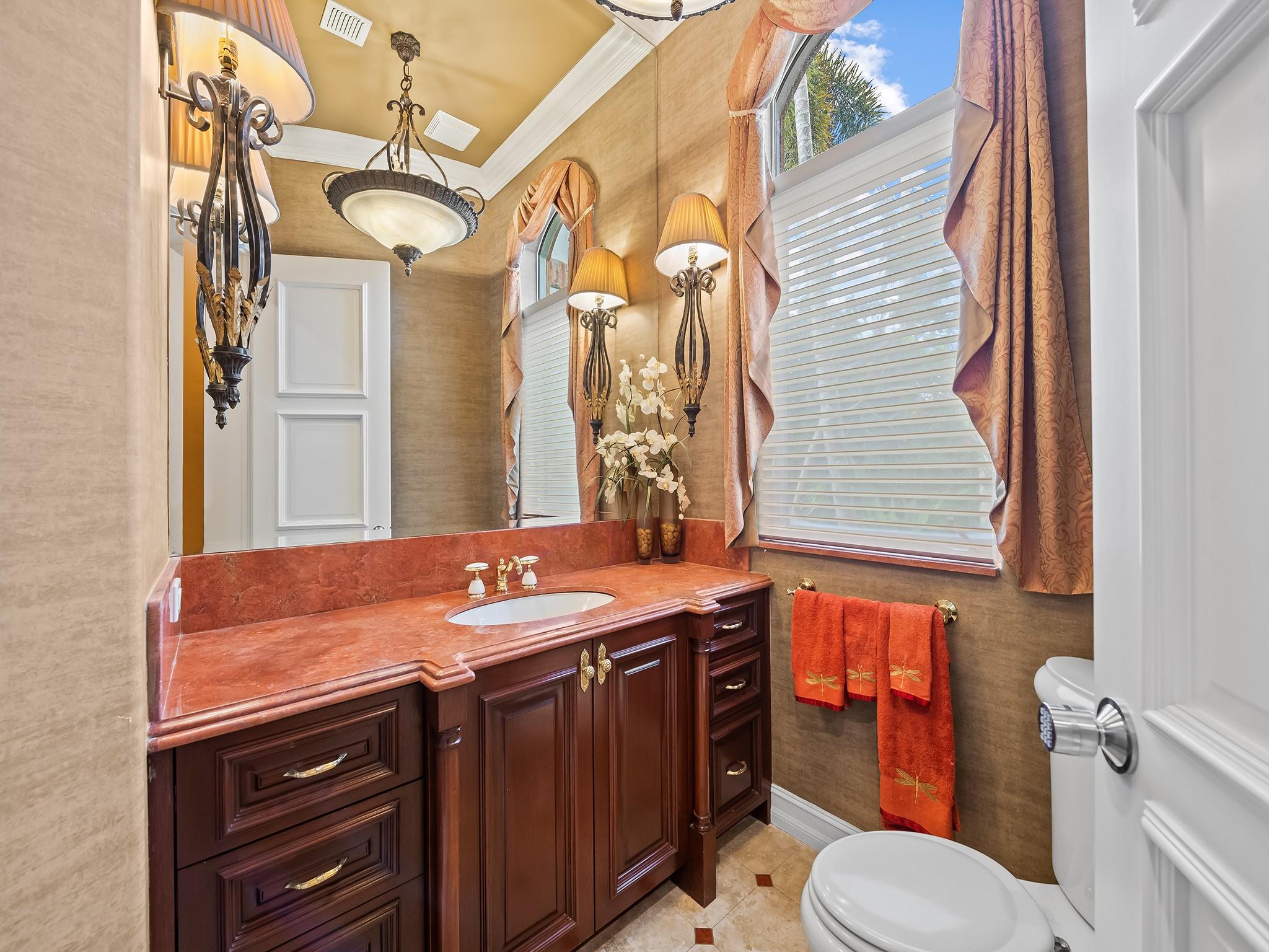 3700 NE 28th Ave Lighthouse Point, FL 33064