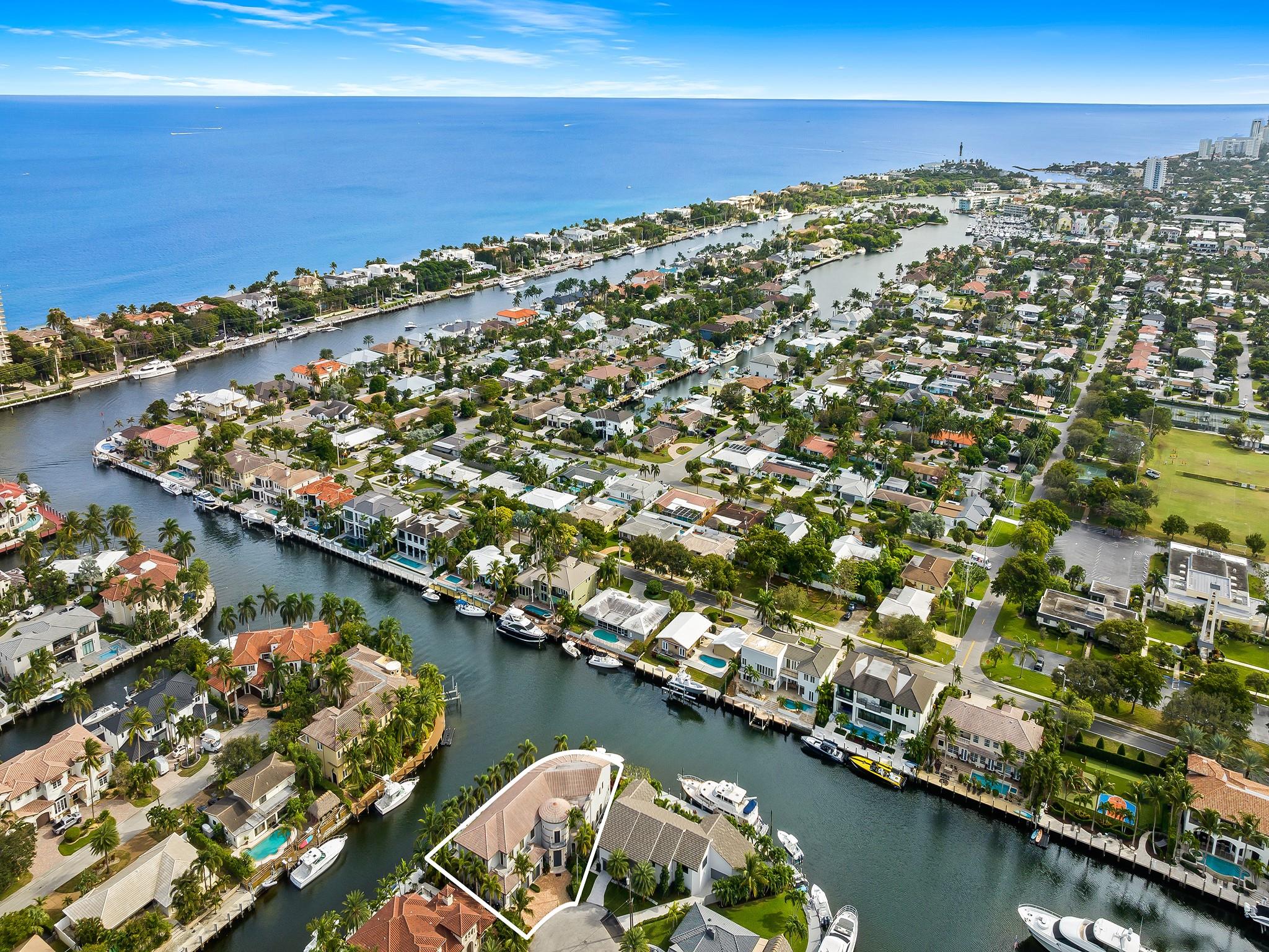 3700 NE 28th Ave Lighthouse Point, FL 33064