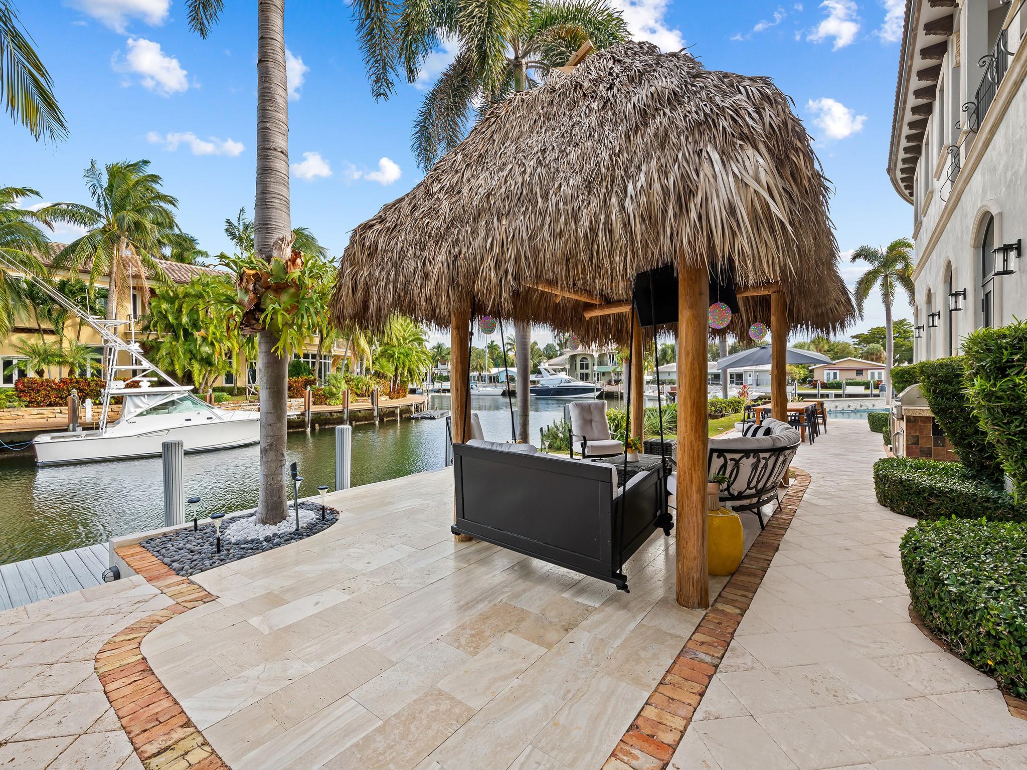 3700 NE 28th Ave Lighthouse Point, FL 33064