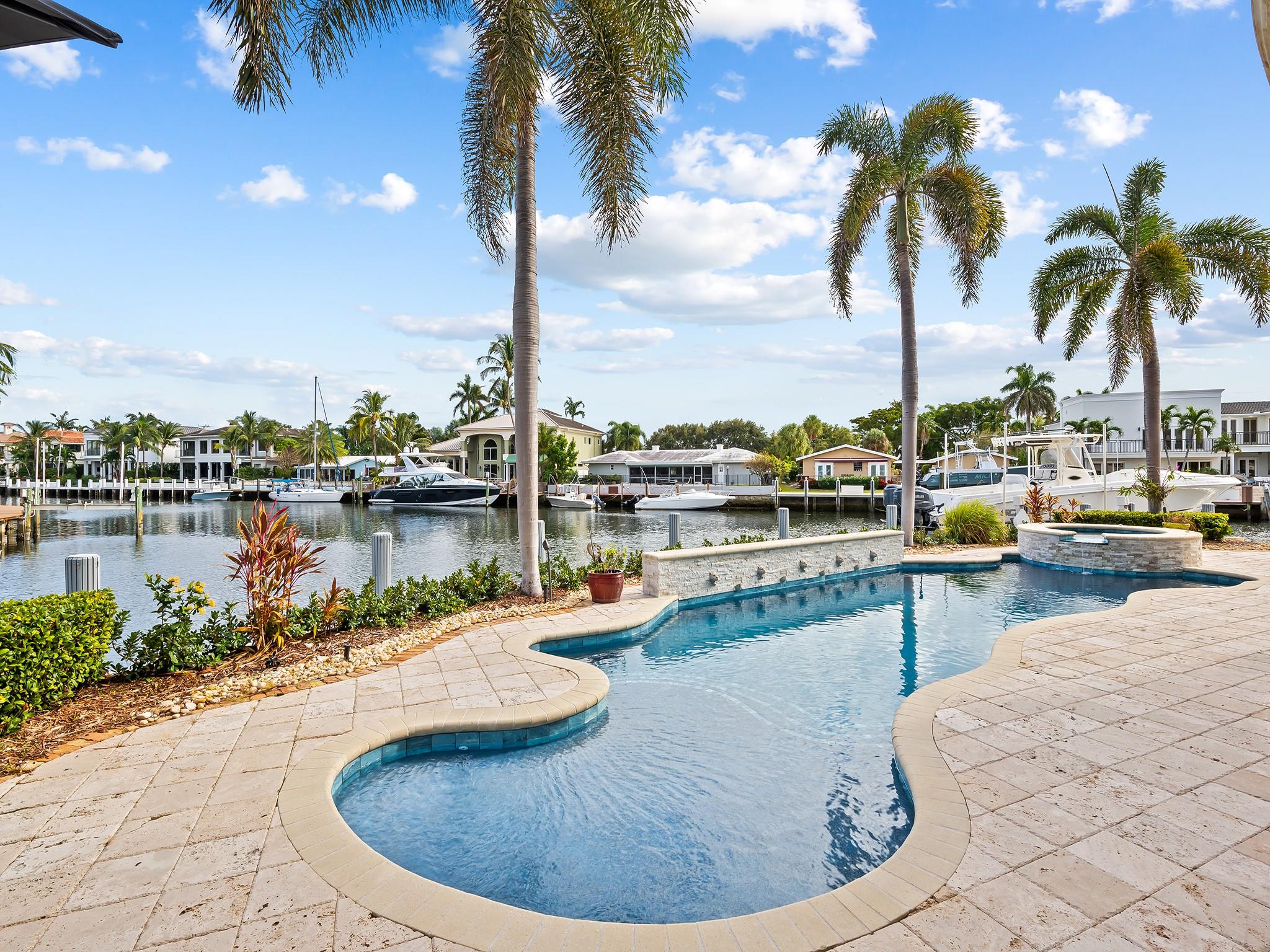 3700 NE 28th Ave Lighthouse Point, FL 33064