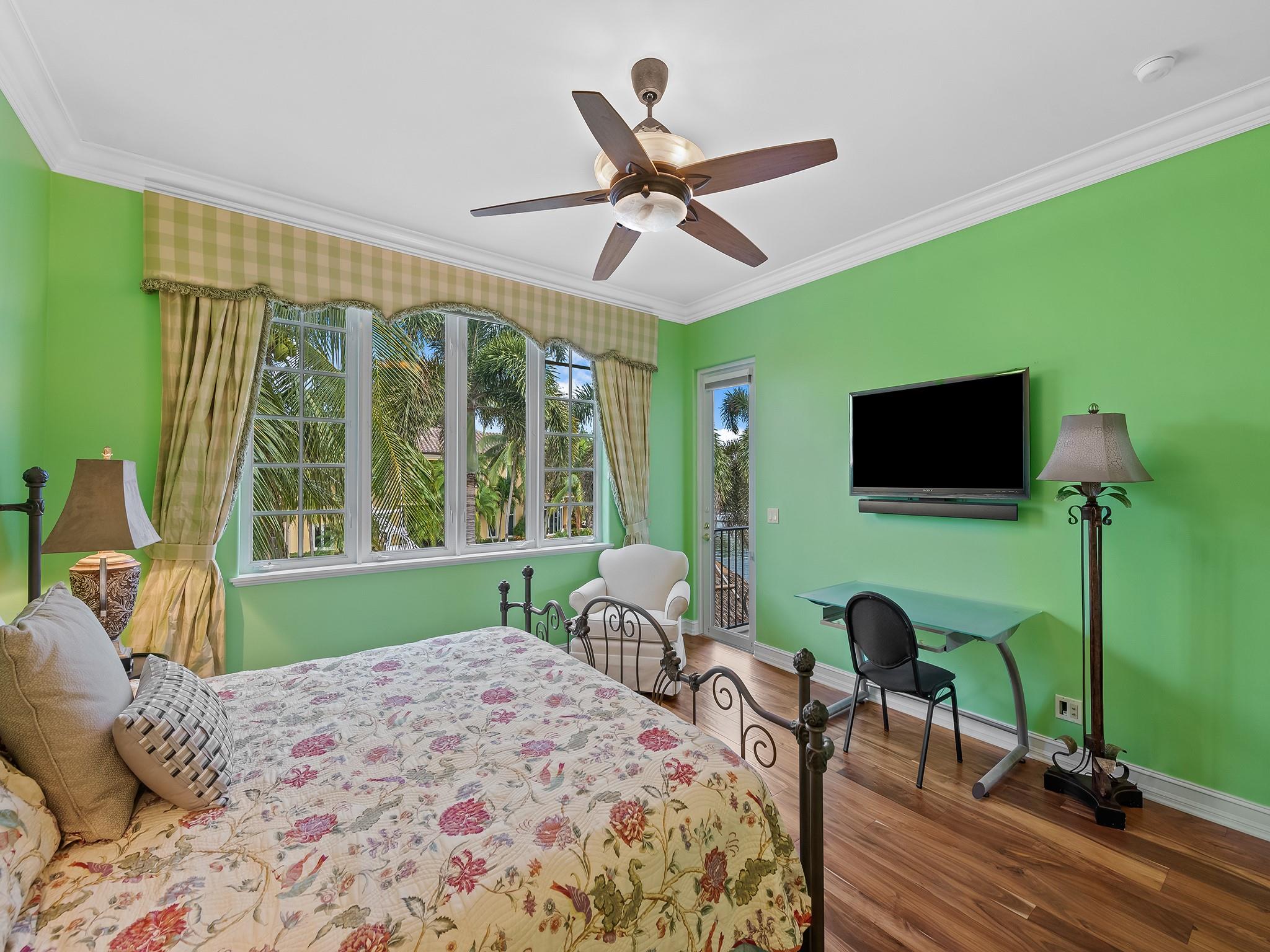 3700 NE 28th Ave Lighthouse Point, FL 33064