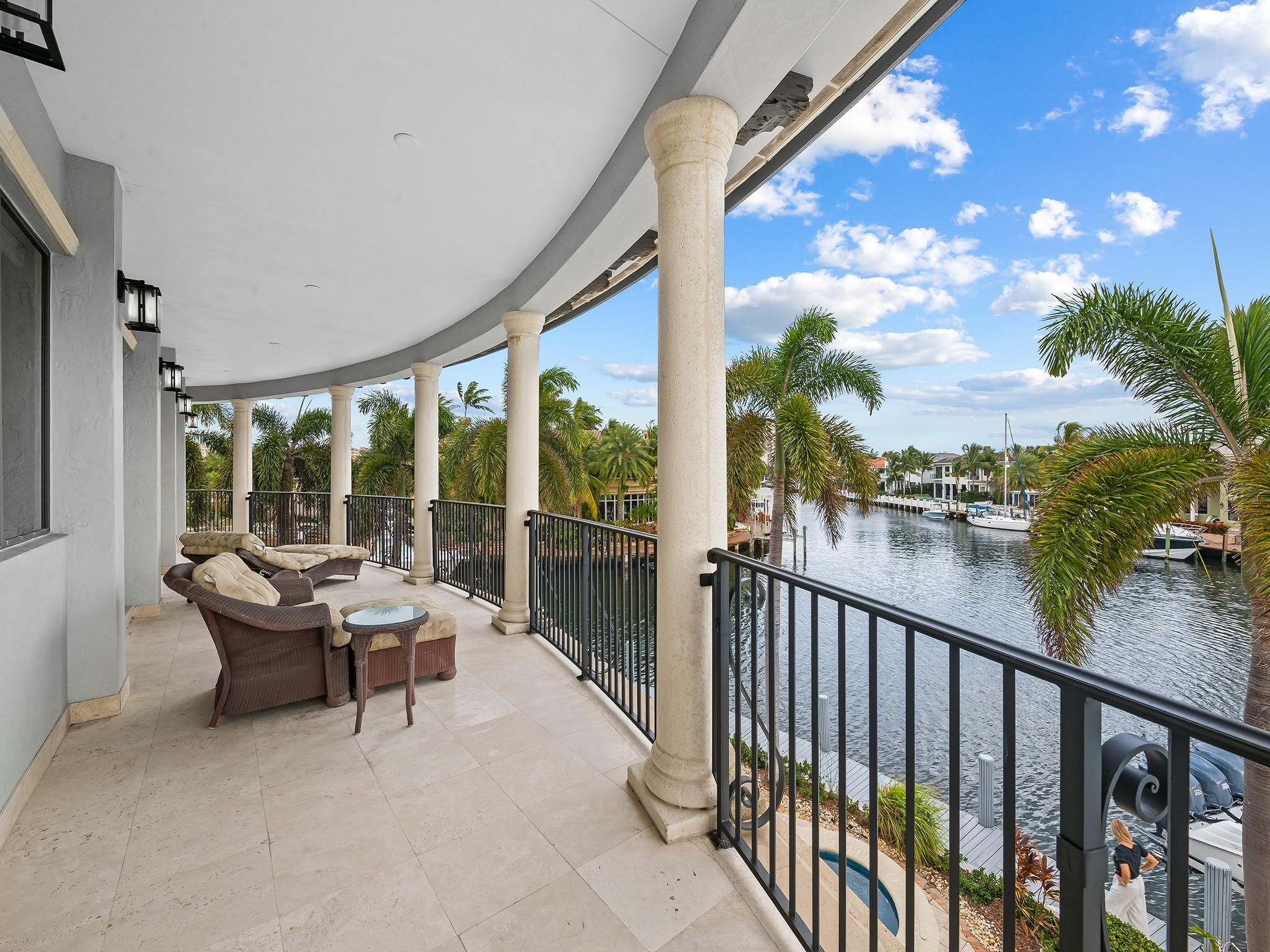 3700 NE 28th Ave Lighthouse Point, FL 33064