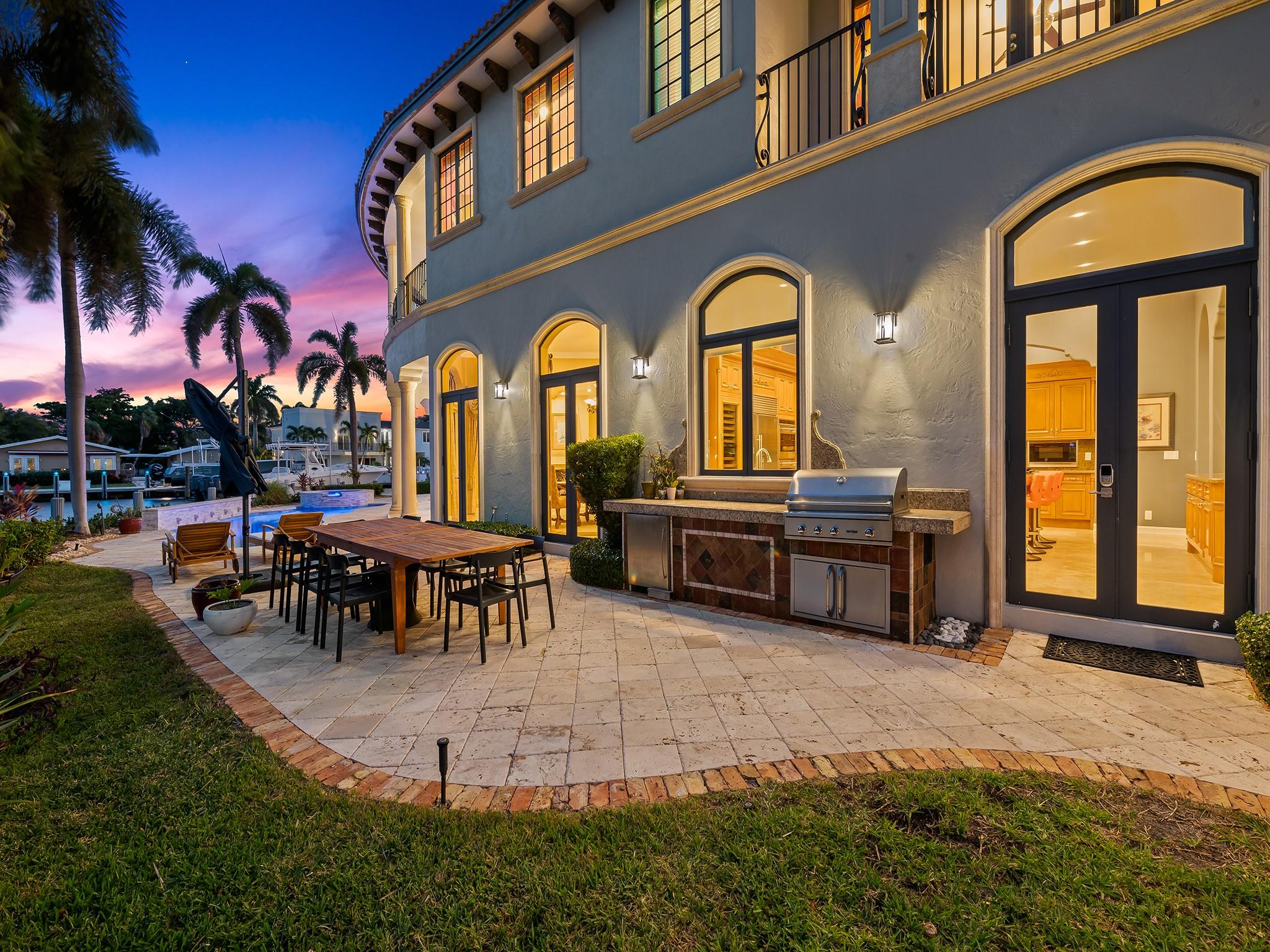 3700 NE 28th Ave Lighthouse Point, FL 33064