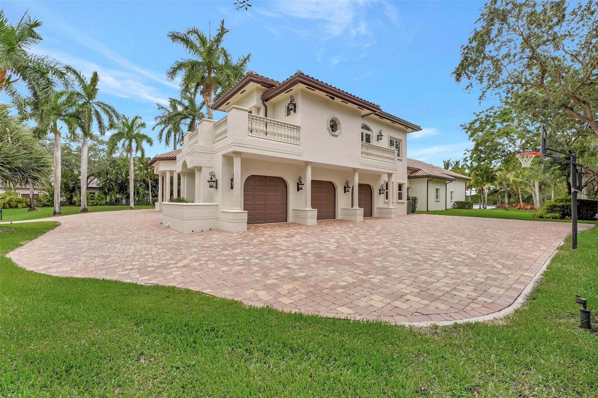 3440 Stallion Ln Weston, FL 33331