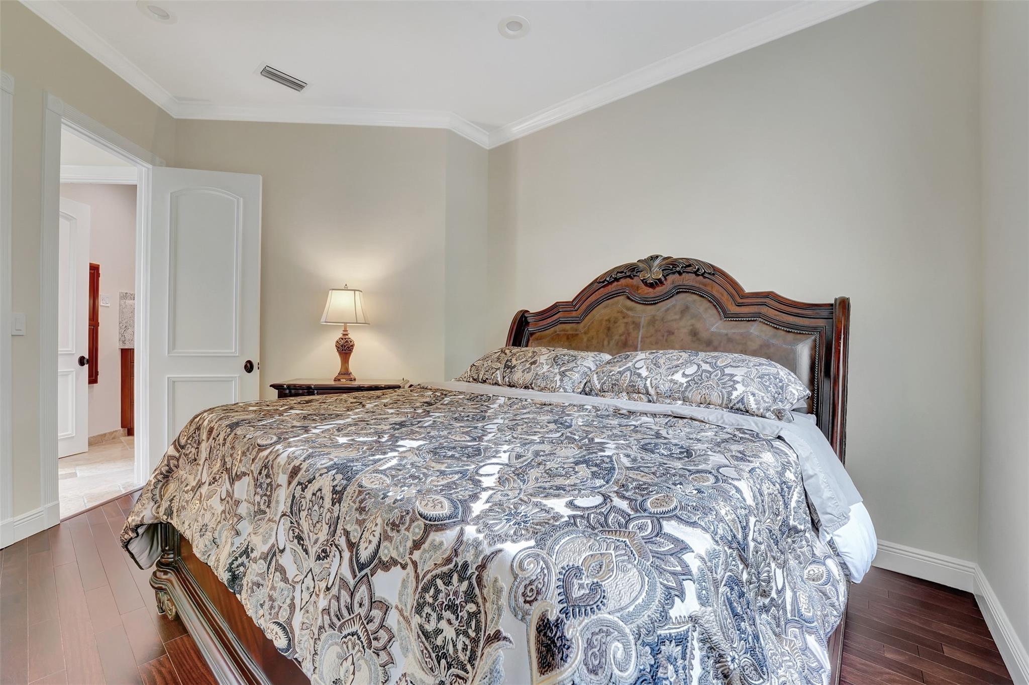 3440 Stallion Ln Weston, FL 33331