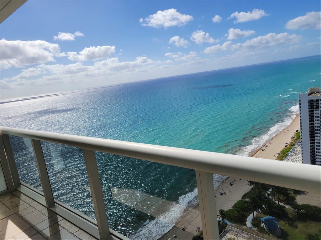 1830 S Ocean Dr #3405