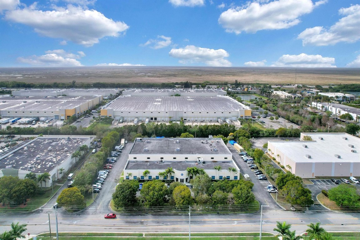 4300 NW 124th Coral Springs, FL 33065