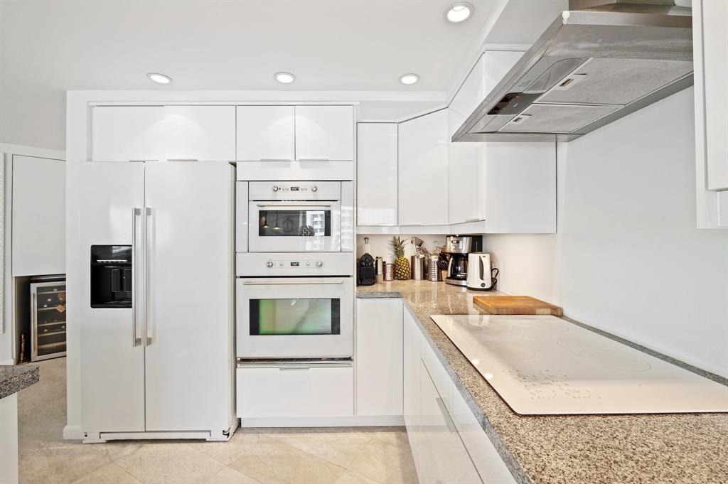 3000 Holiday Dr #1103 Fort Lauderdale, FL 33316