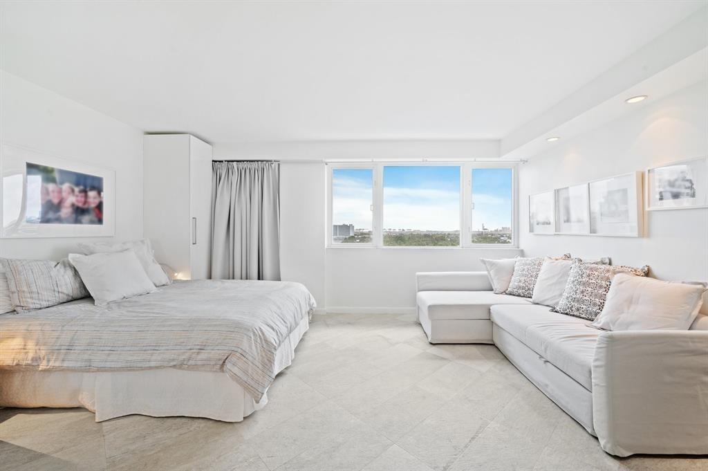 3000 Holiday Dr #1103 Fort Lauderdale, FL 33316