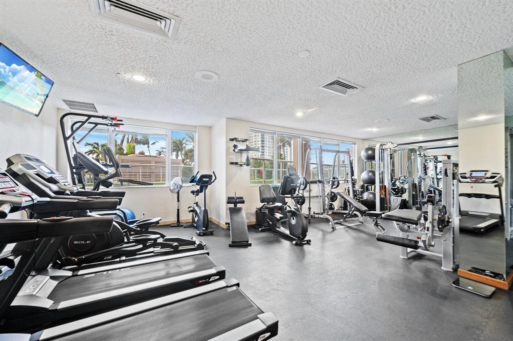 3000 Holiday Dr #1103 Fort Lauderdale, FL 33316