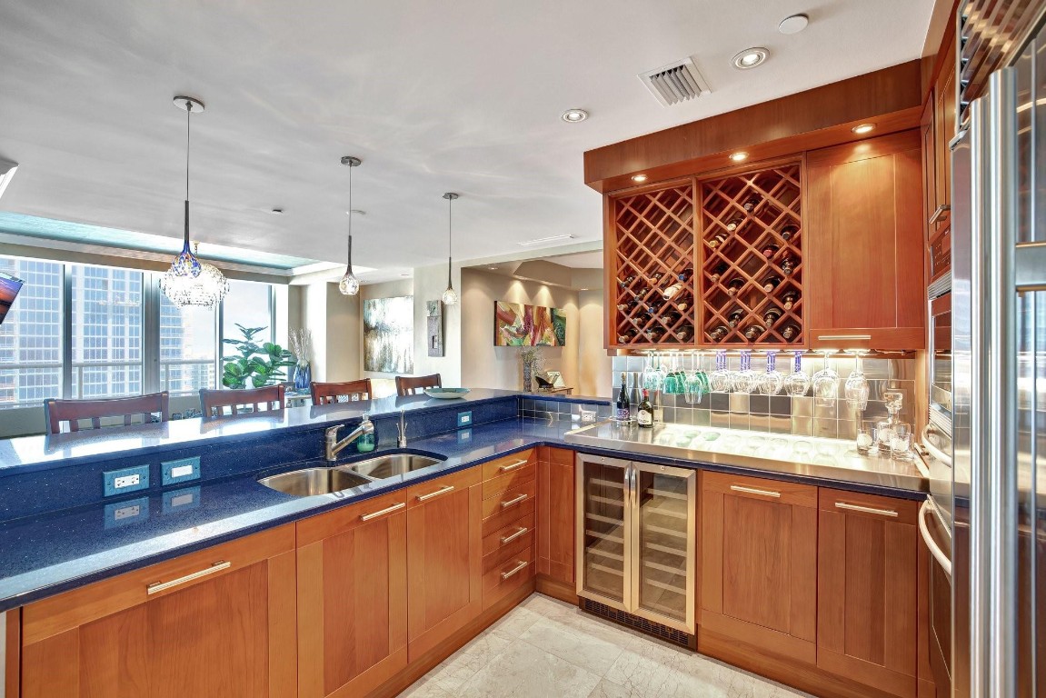 1 N Fort Lauderdale Bch #1801 / 1808 Fort Lauderdale, FL 33304