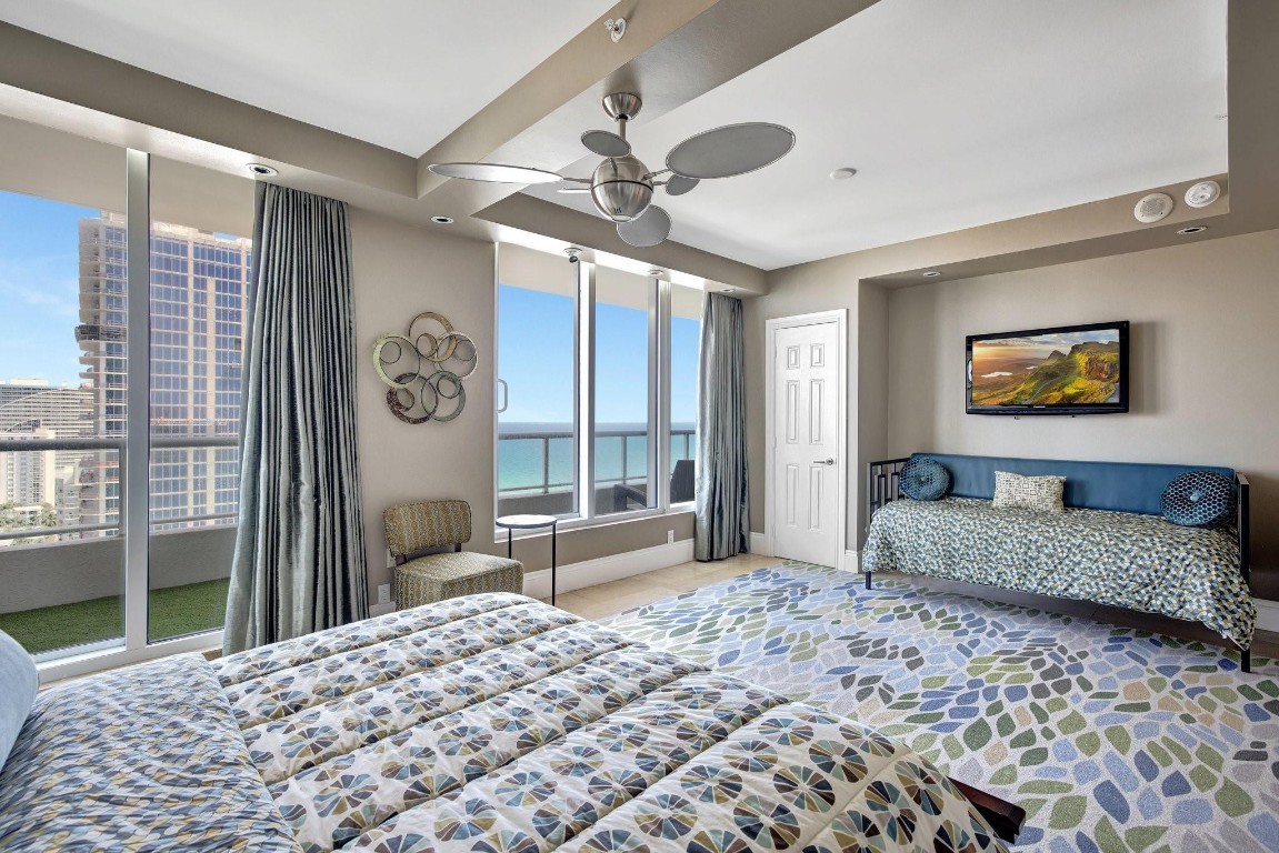 1 N Fort Lauderdale Bch #1801 / 1808 Fort Lauderdale, FL 33304