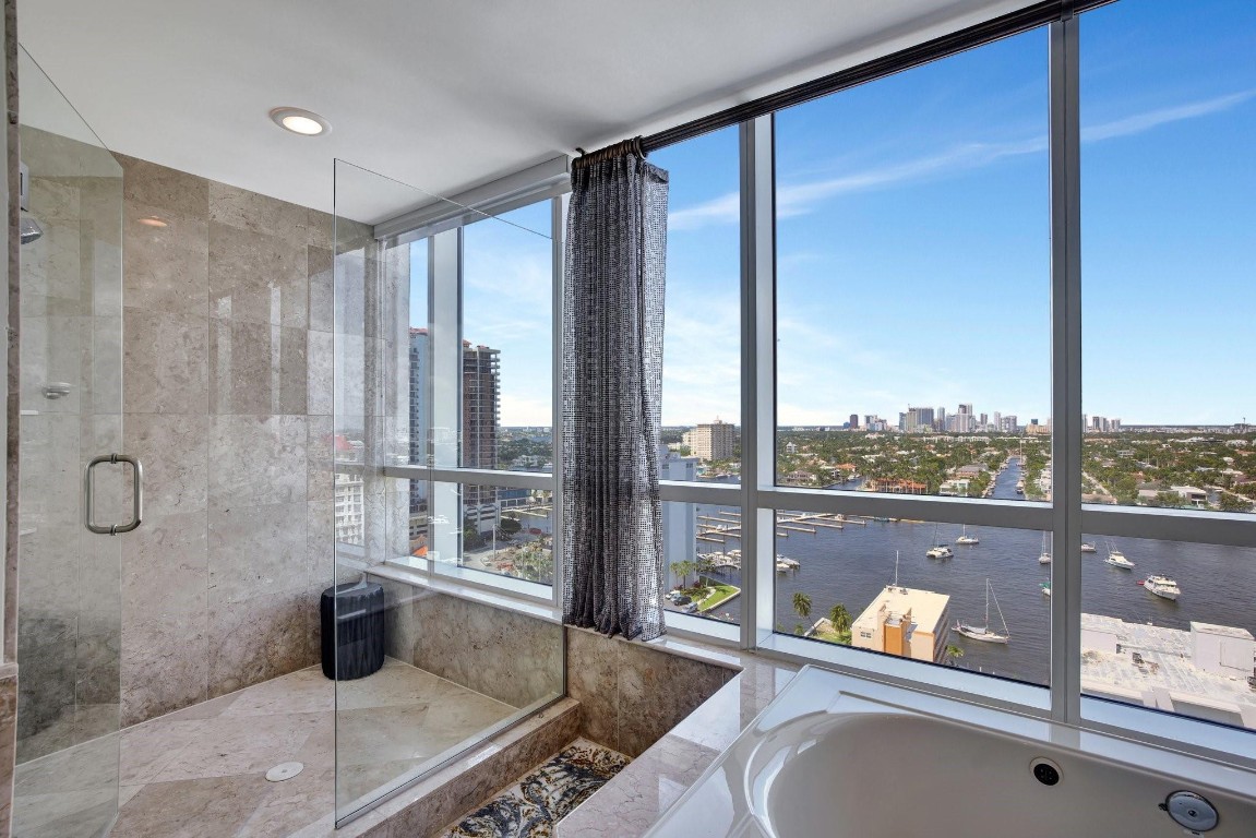 1 N Fort Lauderdale Bch #1801 / 1808 Fort Lauderdale, FL 33304