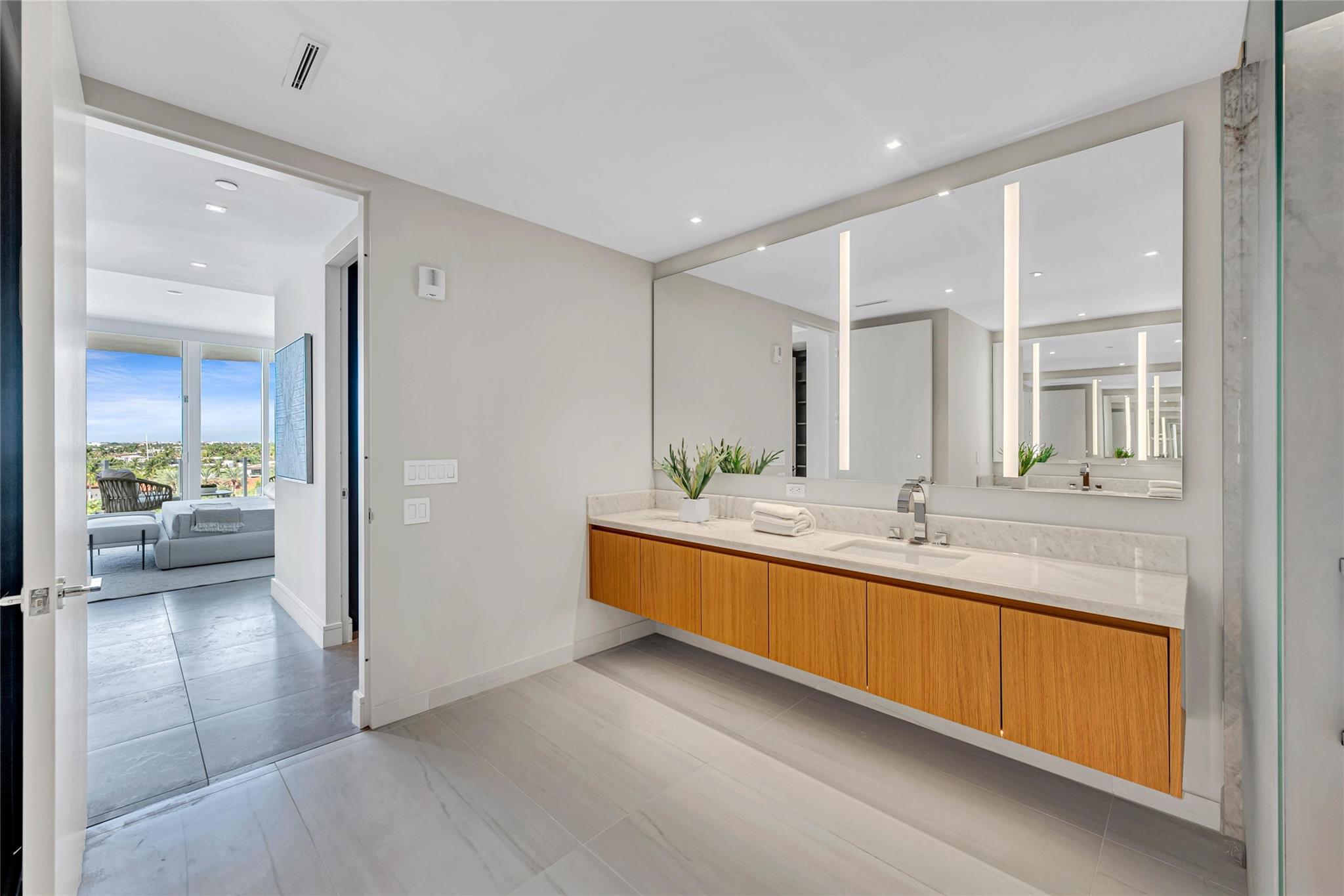 2241 SE 17th St #601 Fort Lauderdale, FL 33316