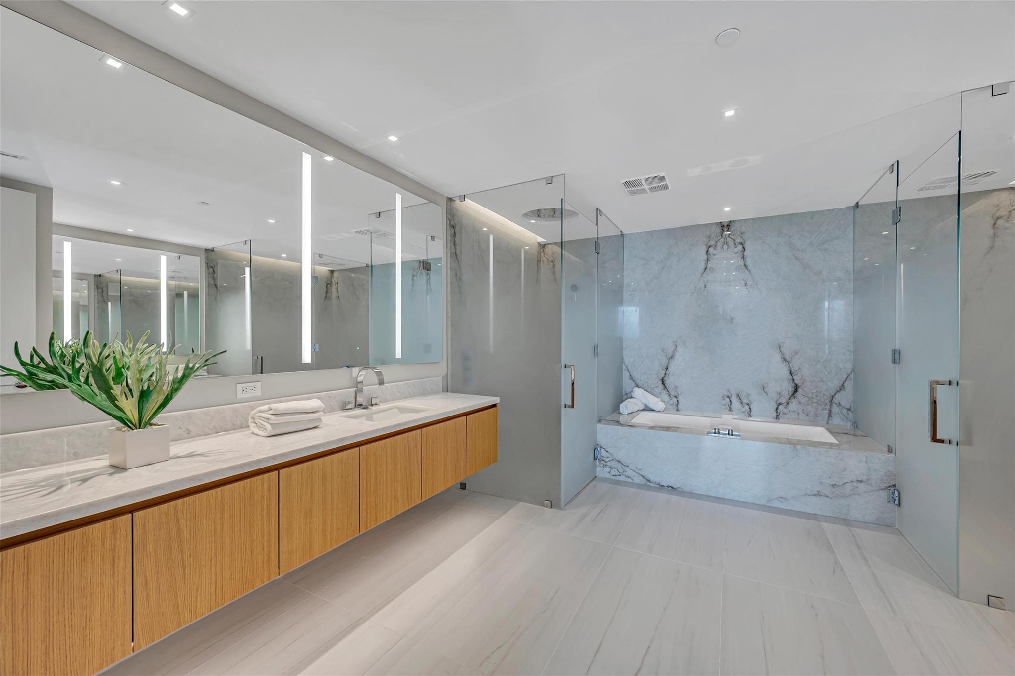 2241 SE 17th St #601 Fort Lauderdale, FL 33316