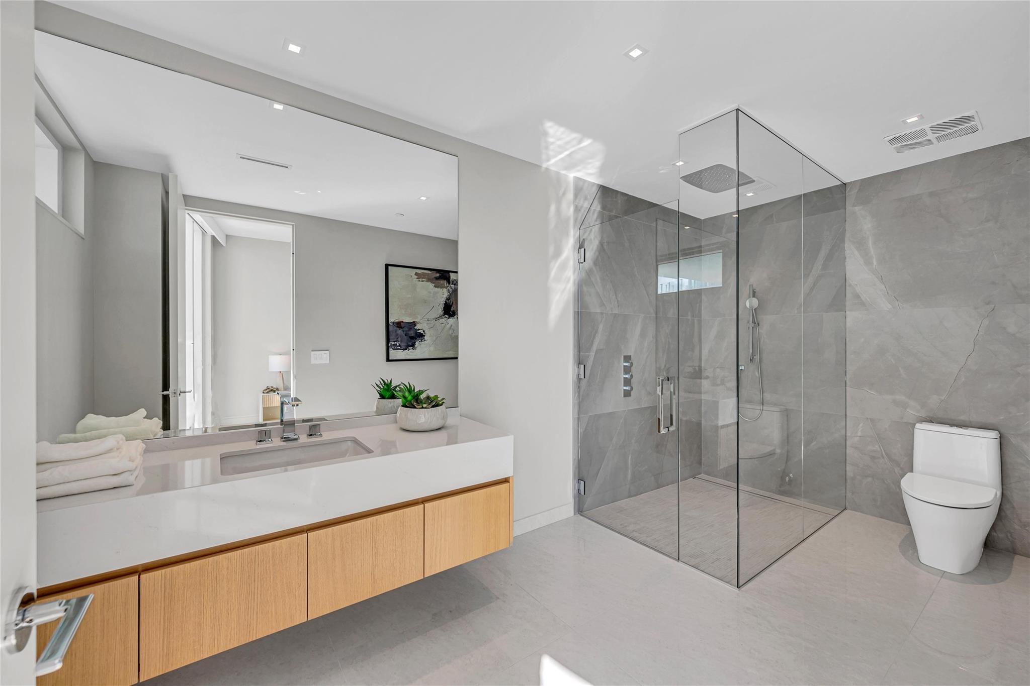 2241 SE 17th St #601 Fort Lauderdale, FL 33316