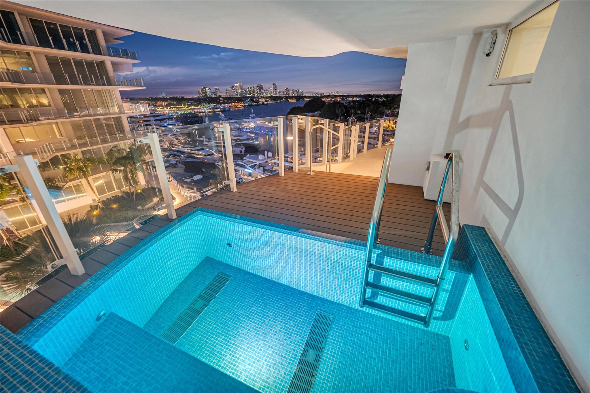 2241 SE 17th St #601 Fort Lauderdale, FL 33316