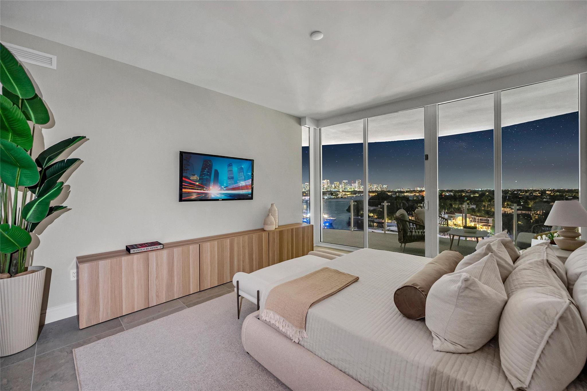 2241 SE 17th St #601 Fort Lauderdale, FL 33316