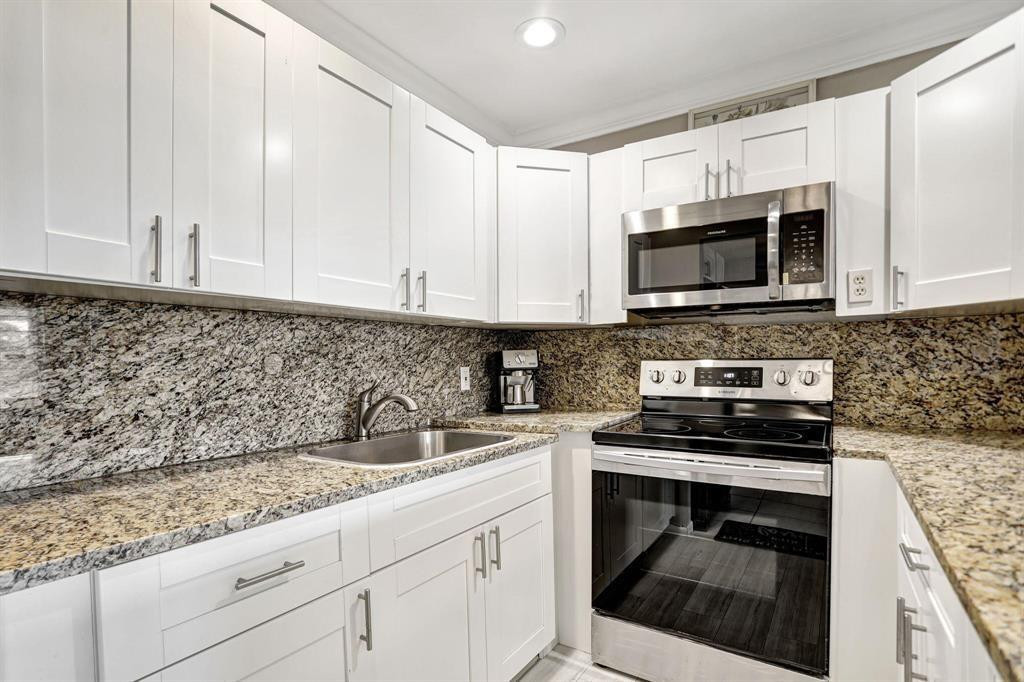 287 Farnham L #287