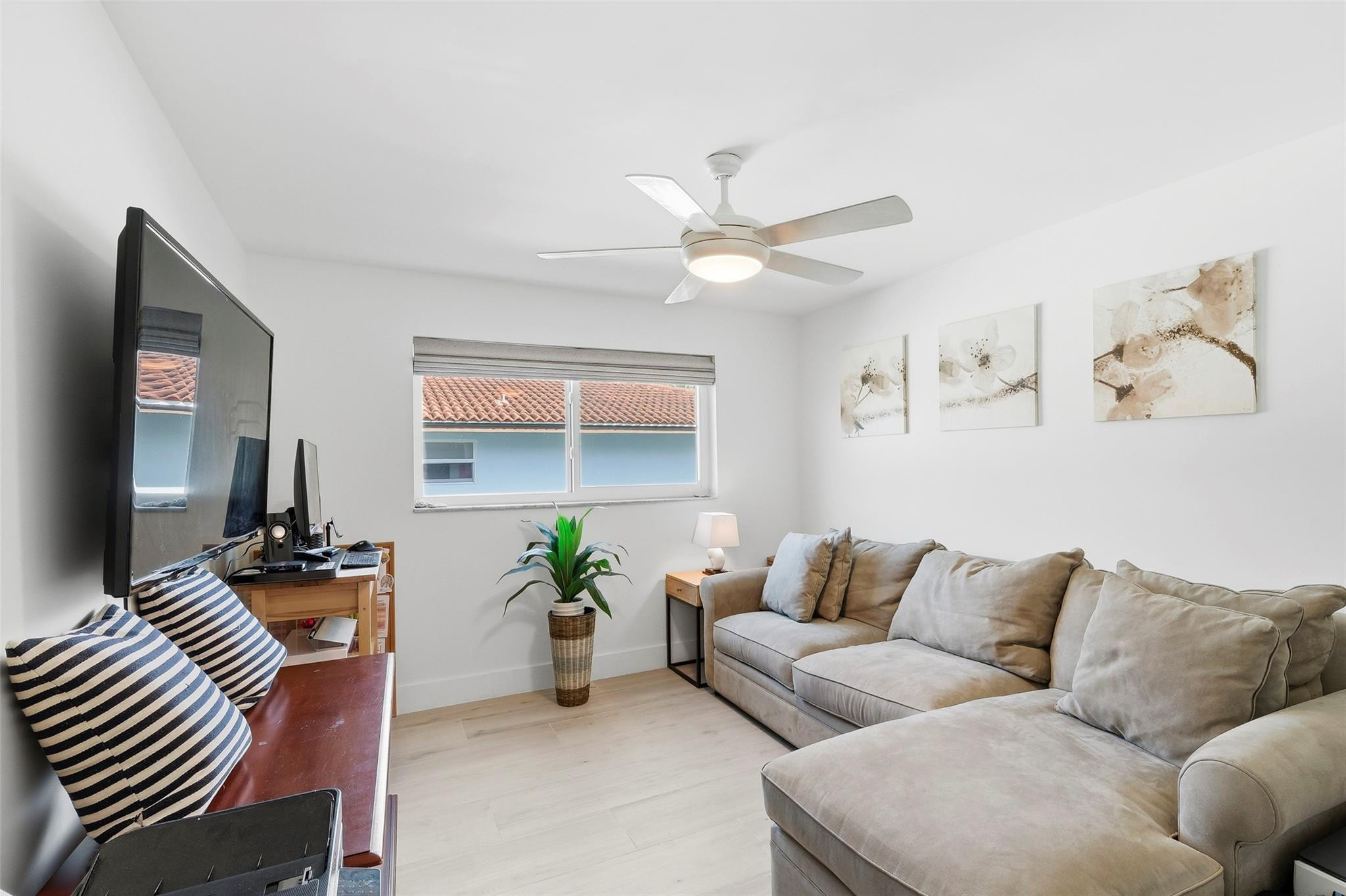 1450 N Riverside Dr #201 Pompano Beach, FL 33062