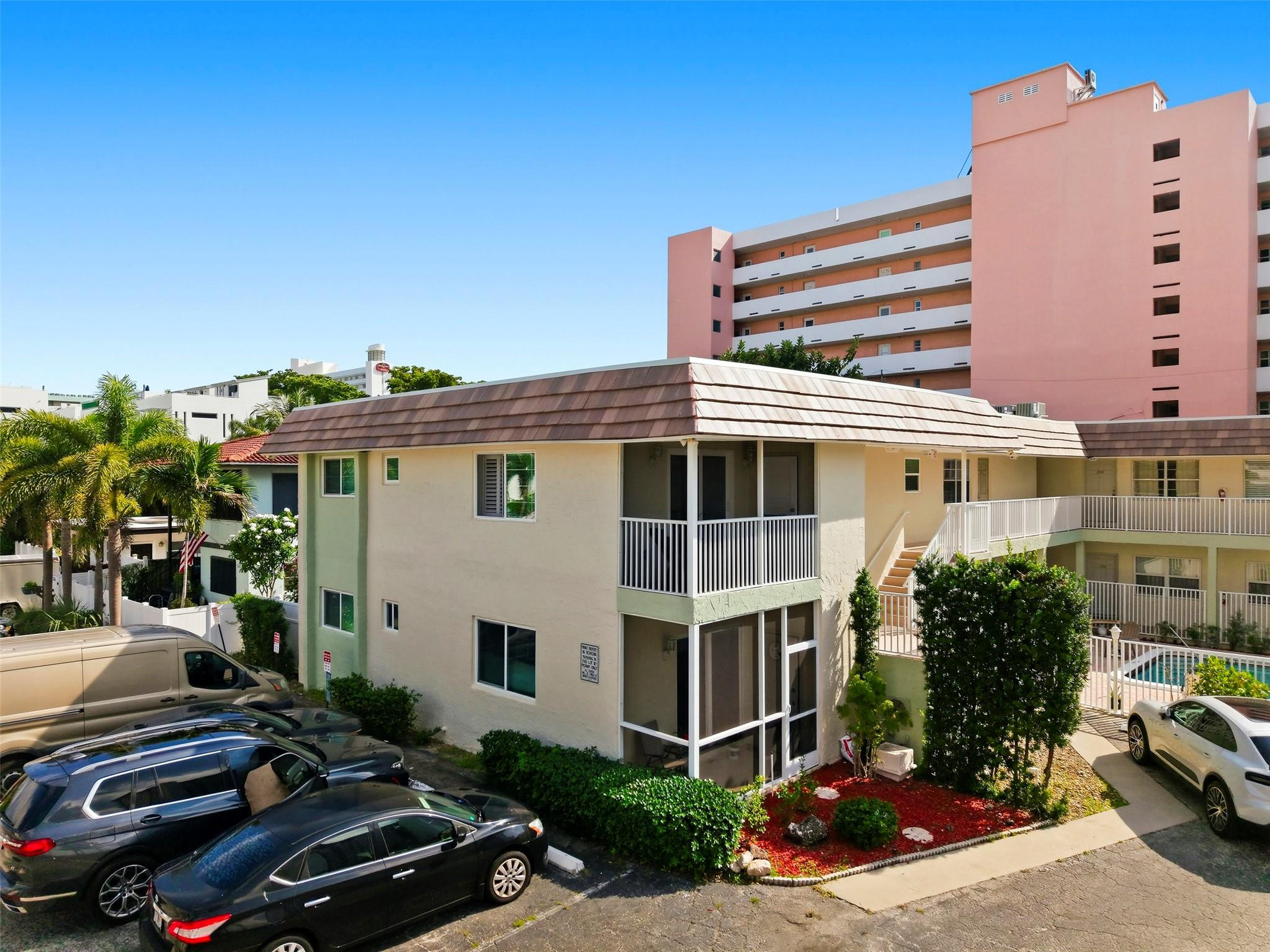 1450 N Riverside Dr #201 Pompano Beach, FL 33062