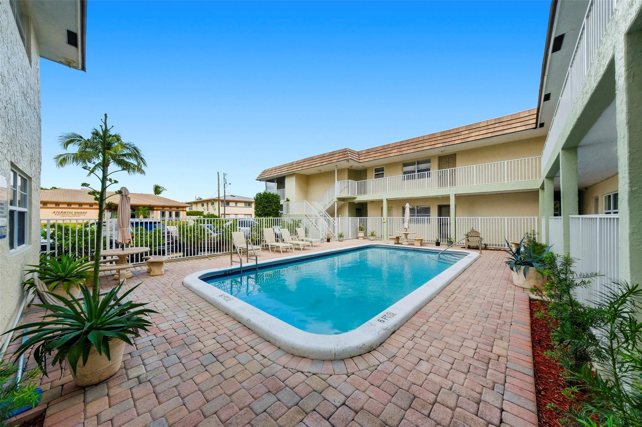 1450 N Riverside Dr #201 Pompano Beach, FL 33062