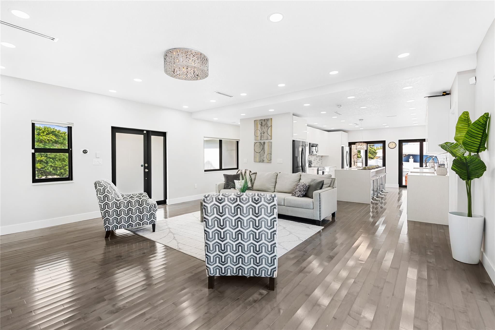 2301 E Las Olas Blvd Fort Lauderdale, FL 33301