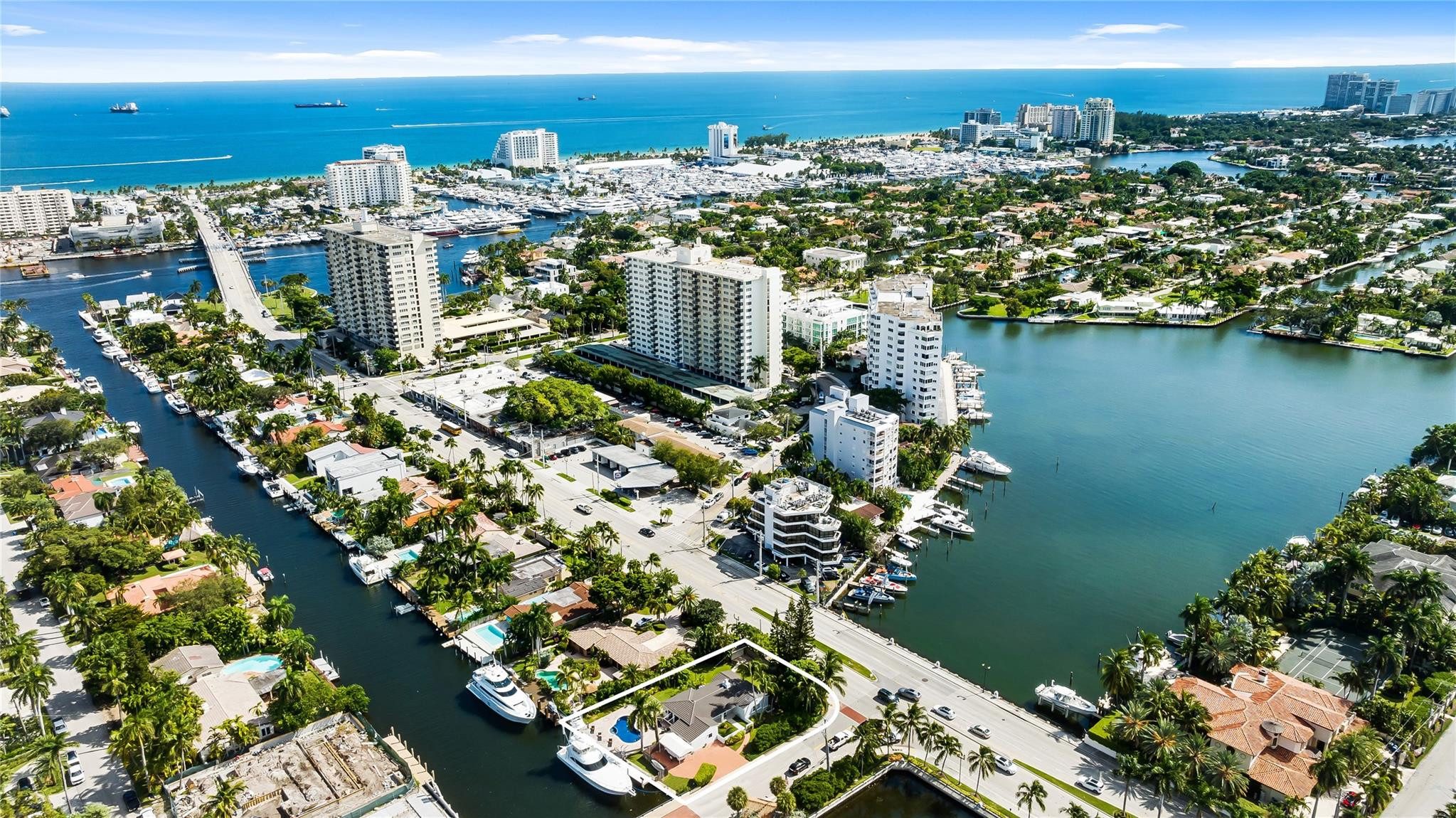 2301 E Las Olas Blvd Fort Lauderdale, FL 33301