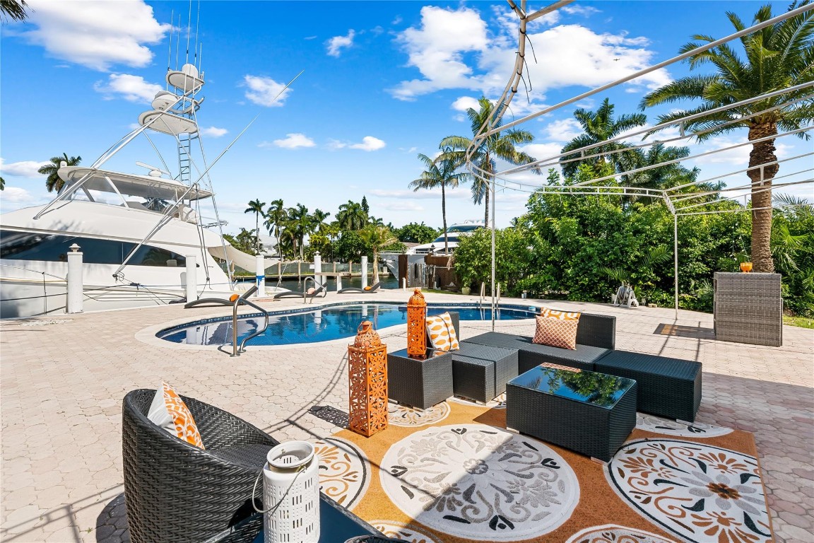 2301 E Las Olas Blvd Fort Lauderdale, FL 33301