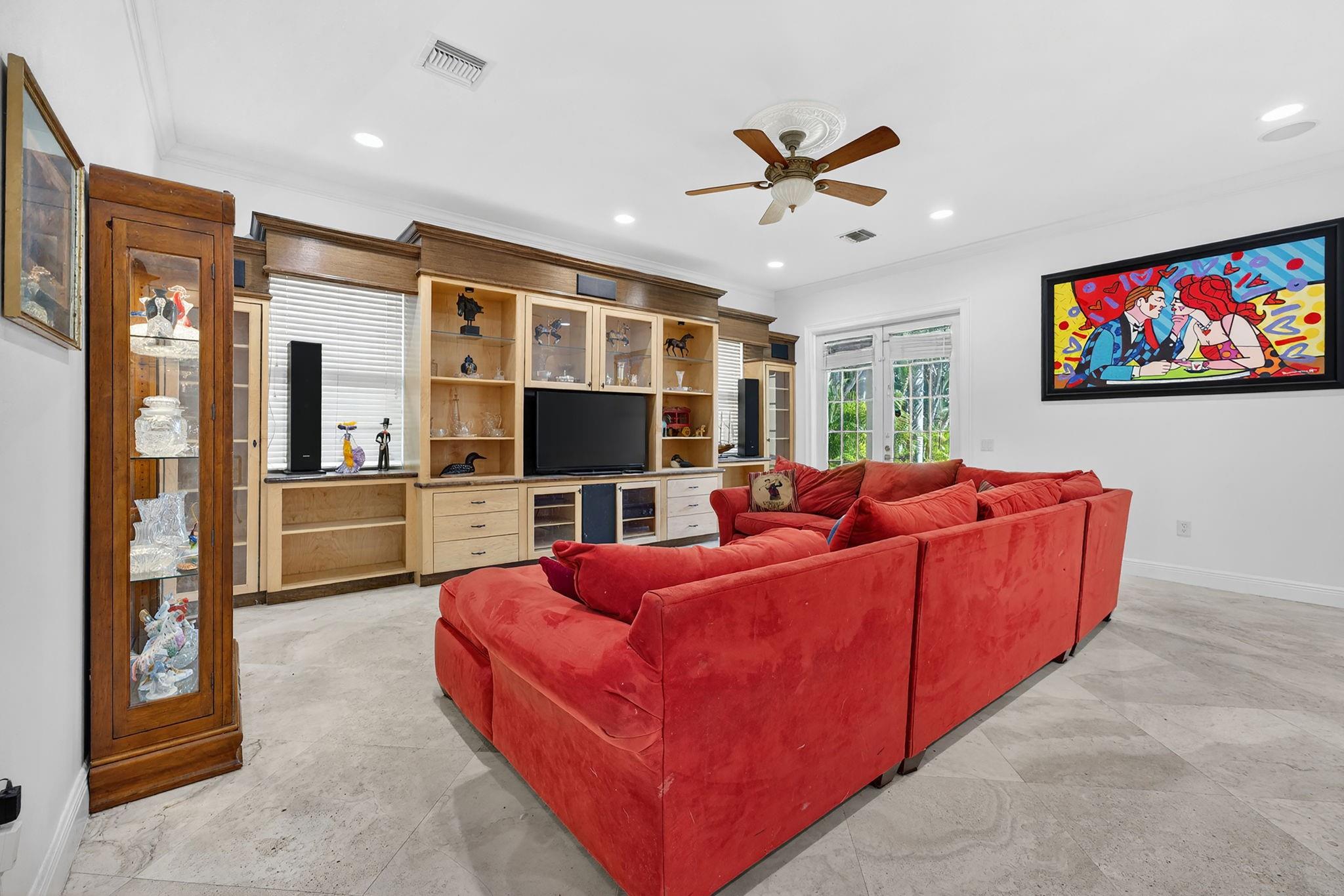 400 NE 8th Ave Fort Lauderdale, FL 33301