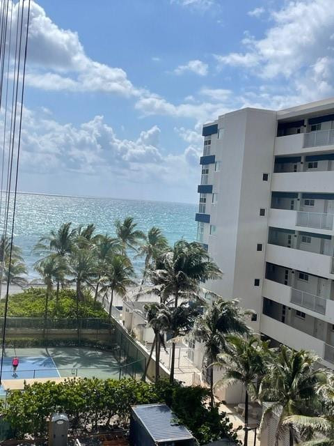 image 2080 Ocean Drive24