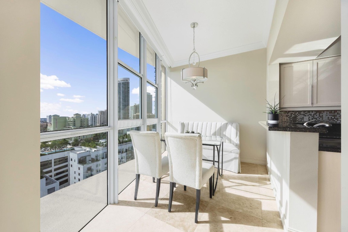 111 SE 8th #PH-1701 Fort Lauderdale, FL 33301