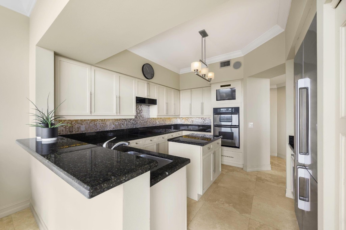 111 SE 8th #PH-1701 Fort Lauderdale, FL 33301