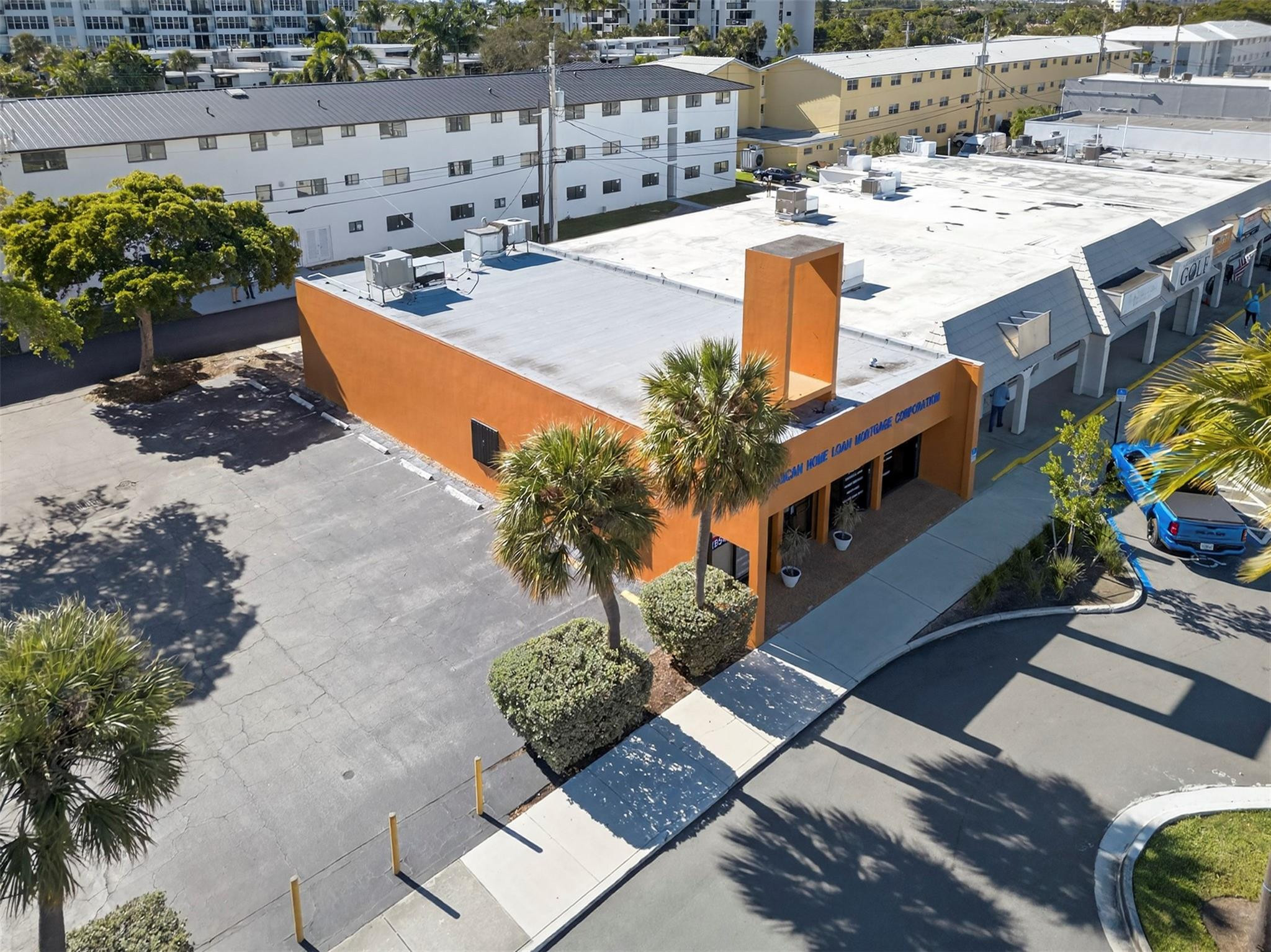 3050 E Commercial Fort Lauderdale, FL 0
