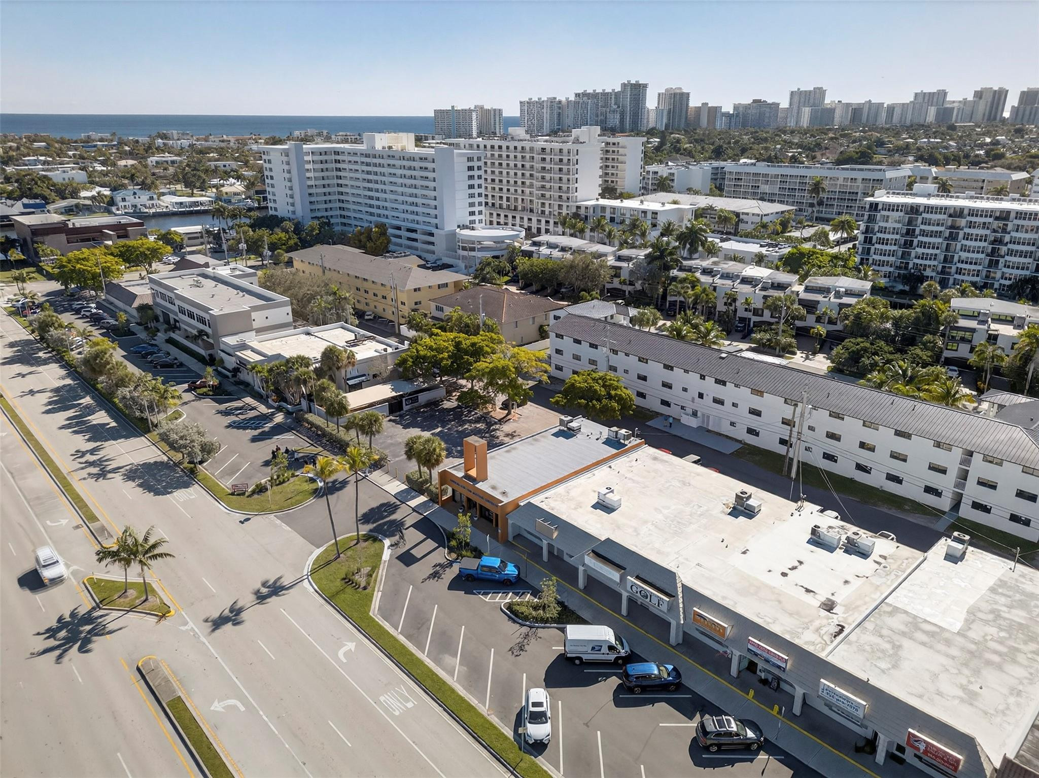 3050 E Commercial Fort Lauderdale, FL 0