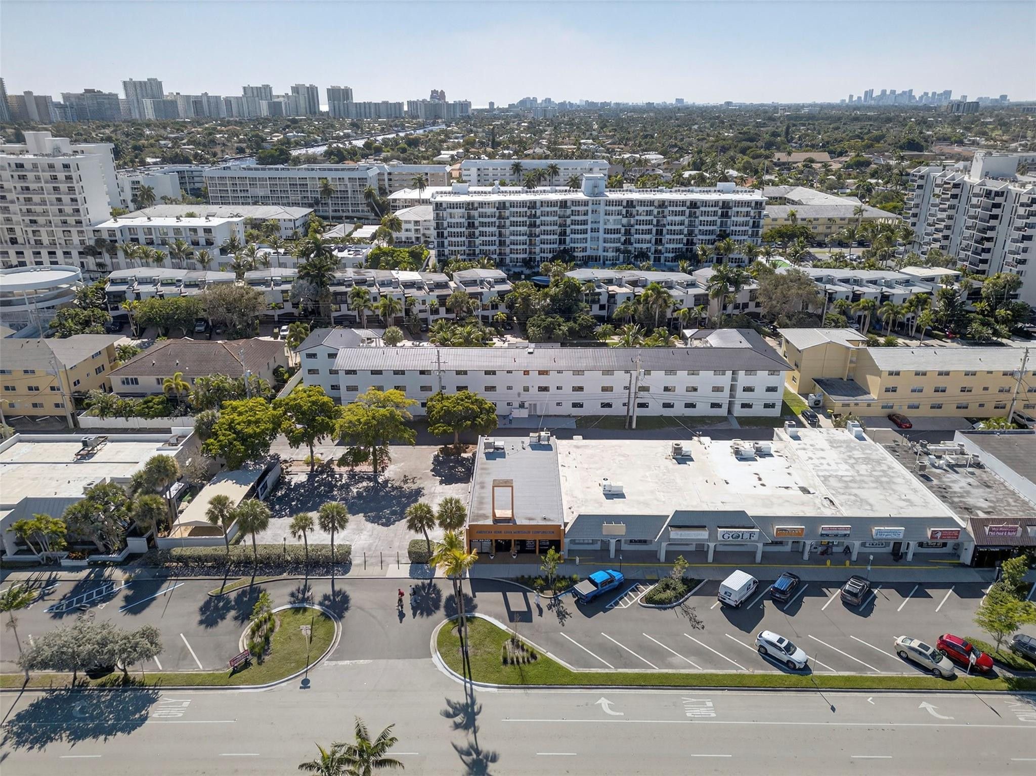 3050 E Commercial Fort Lauderdale, FL 0