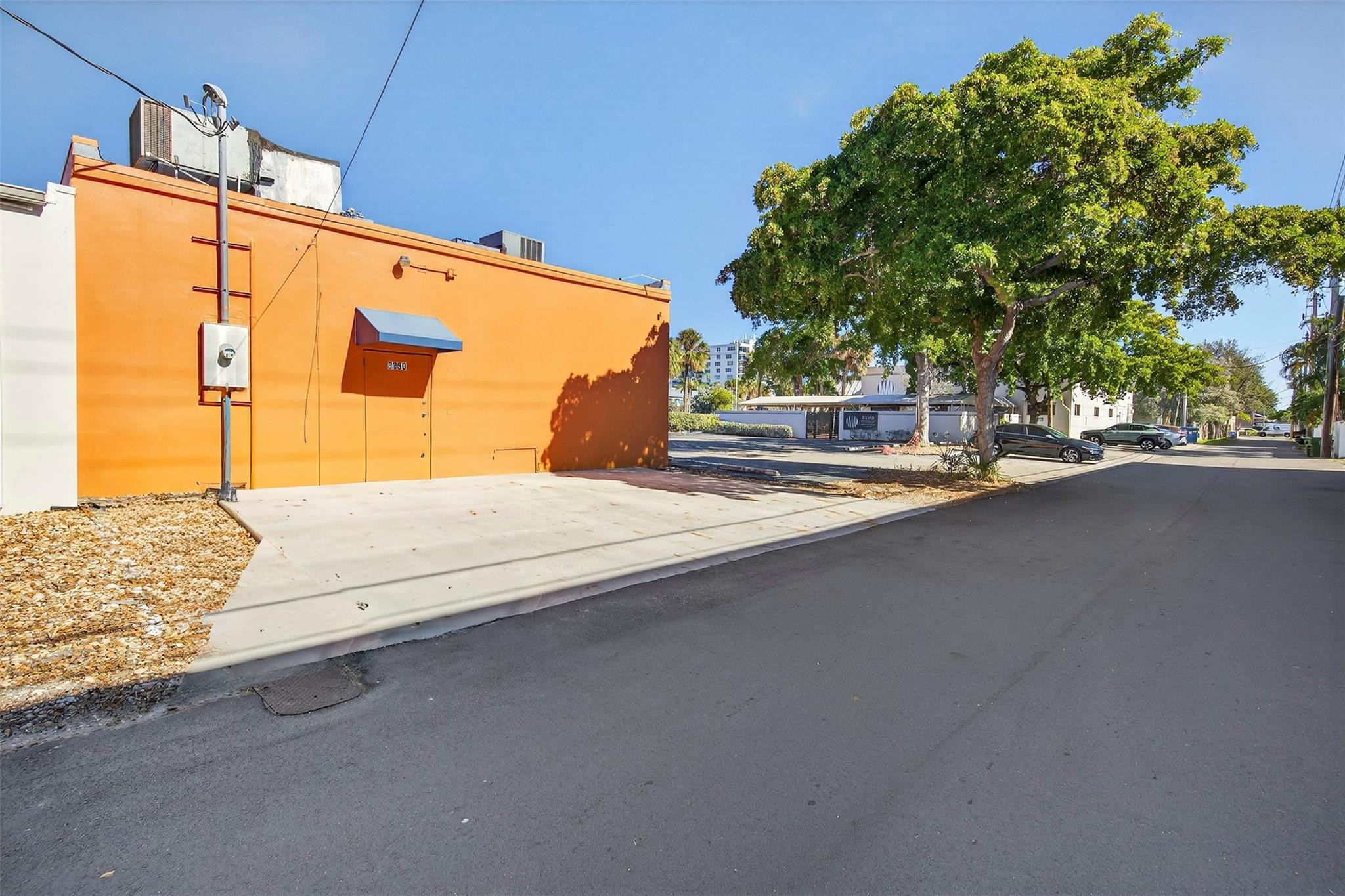 3050 E Commercial Fort Lauderdale, FL 0