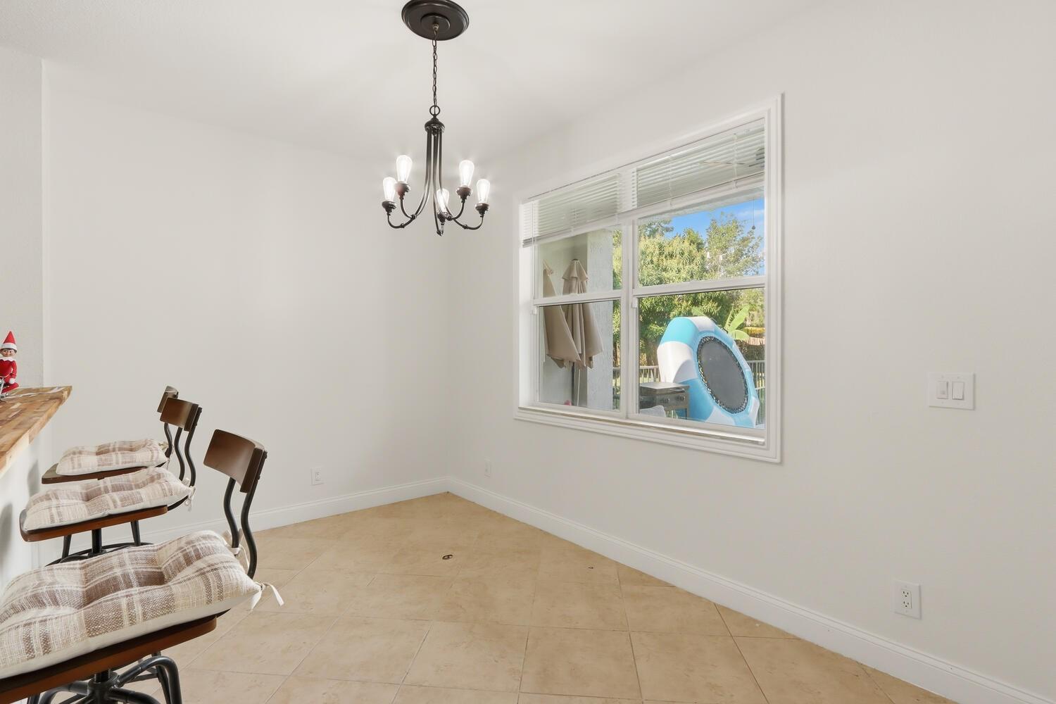 1085 Center Stone Ln Riviera Beach, FL 33404