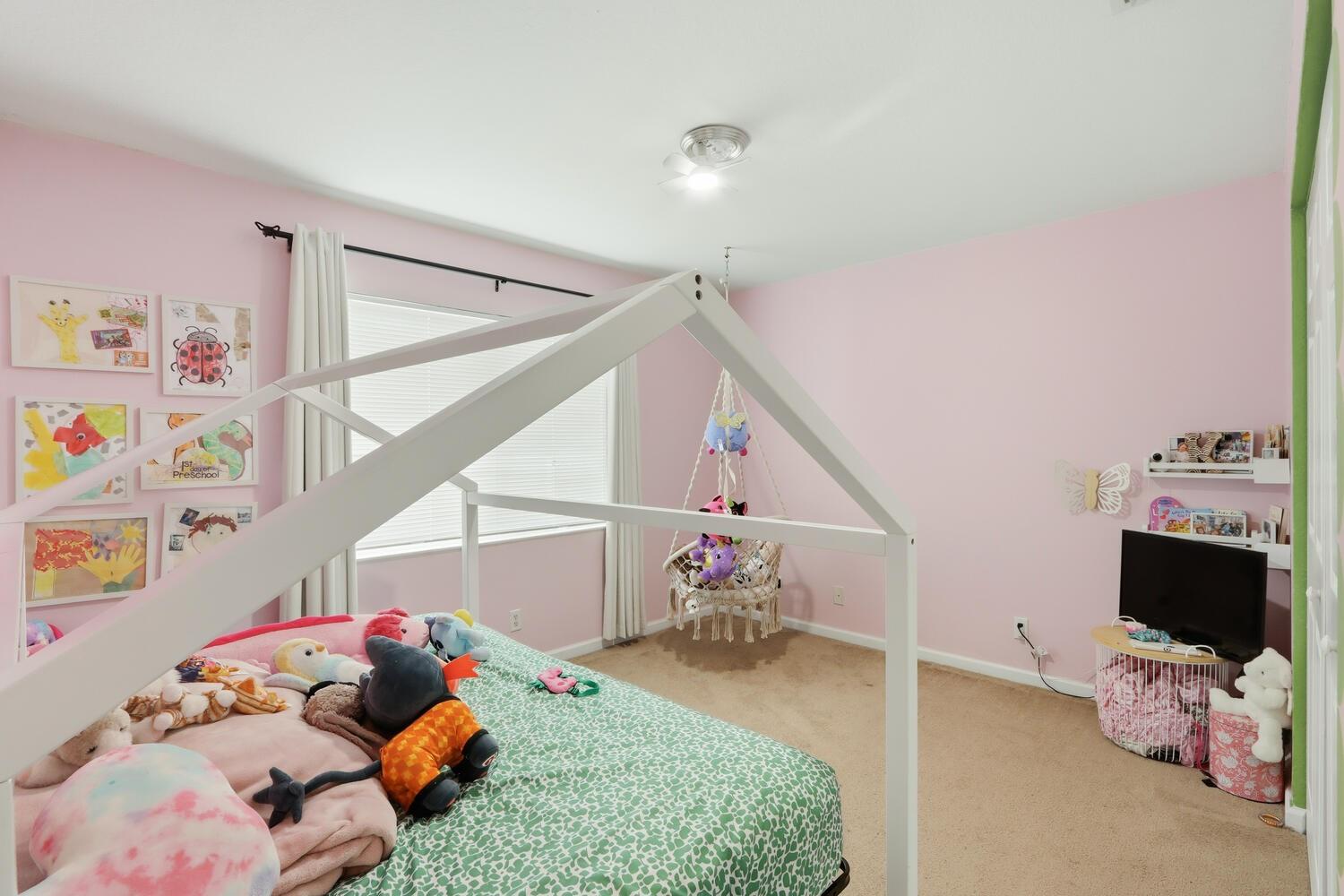 1085 Center Stone Ln Riviera Beach, FL 33404