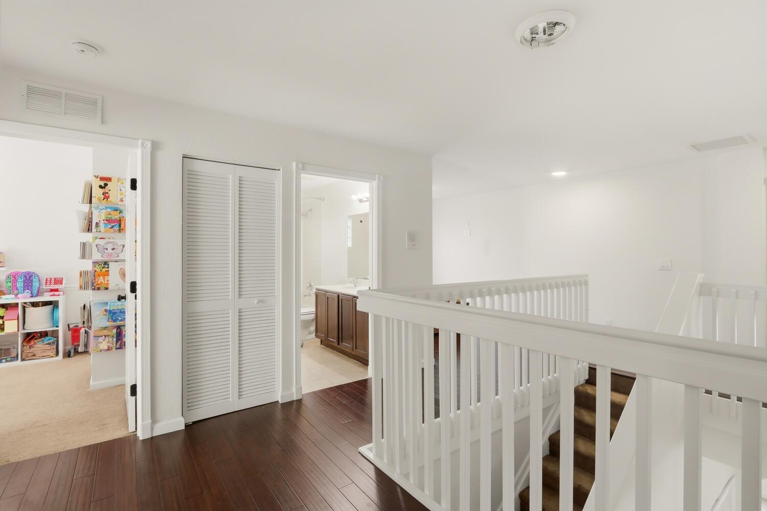 1085 Center Stone Ln Riviera Beach, FL 33404