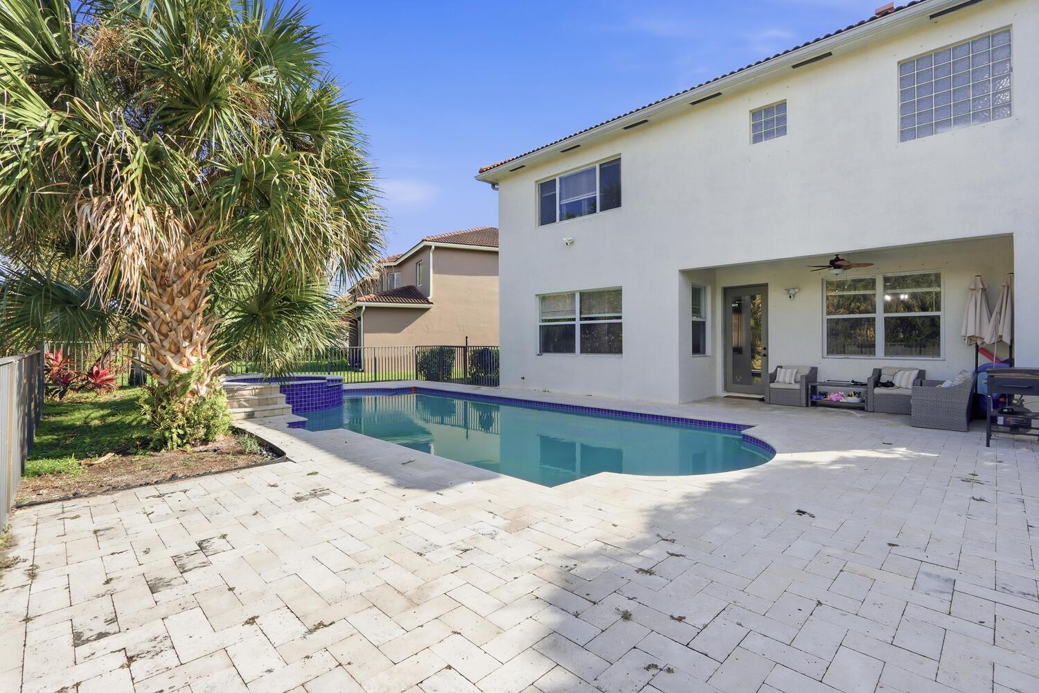 1085 Center Stone Ln Riviera Beach, FL 33404