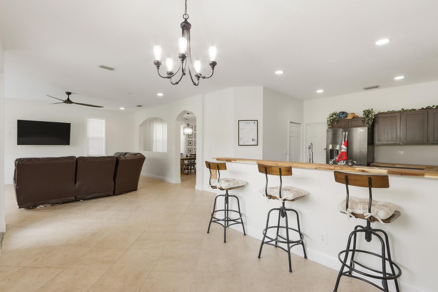 1085 Center Stone Ln Riviera Beach, FL 33404