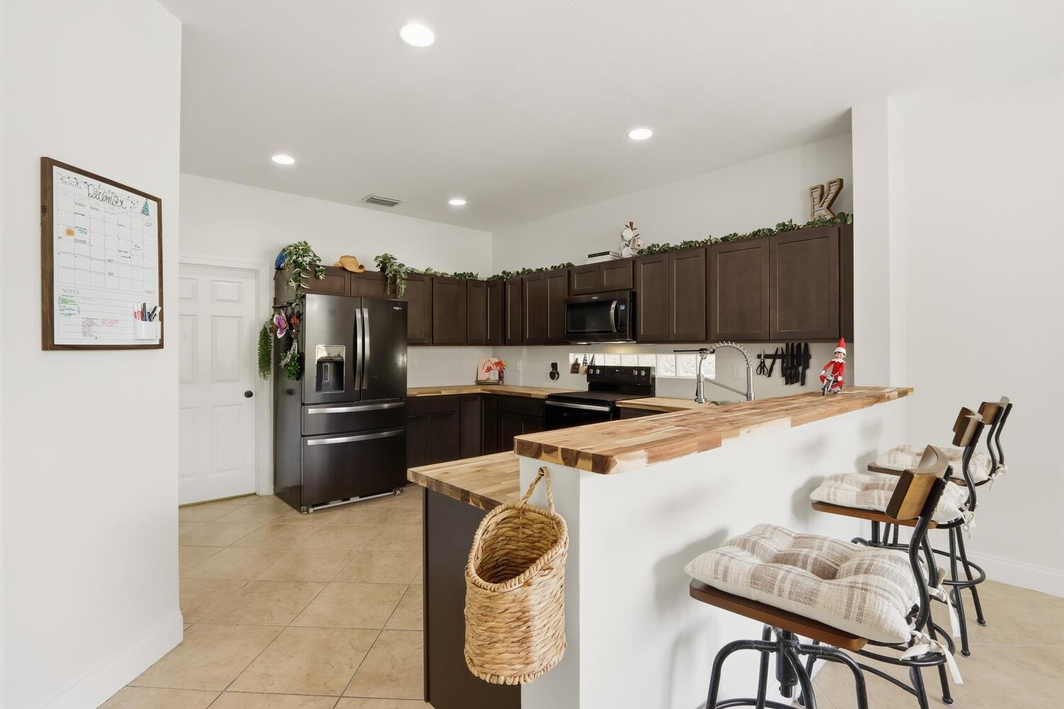 1085 Center Stone Ln Riviera Beach, FL 33404