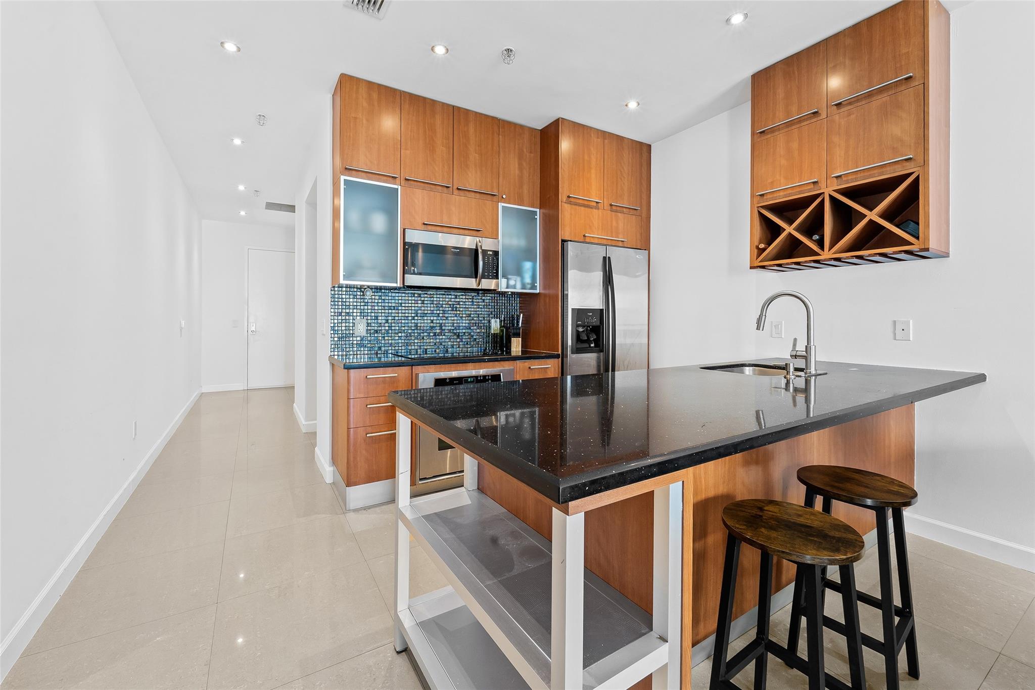 185 SW 7th St #4403 Miami, FL 33130