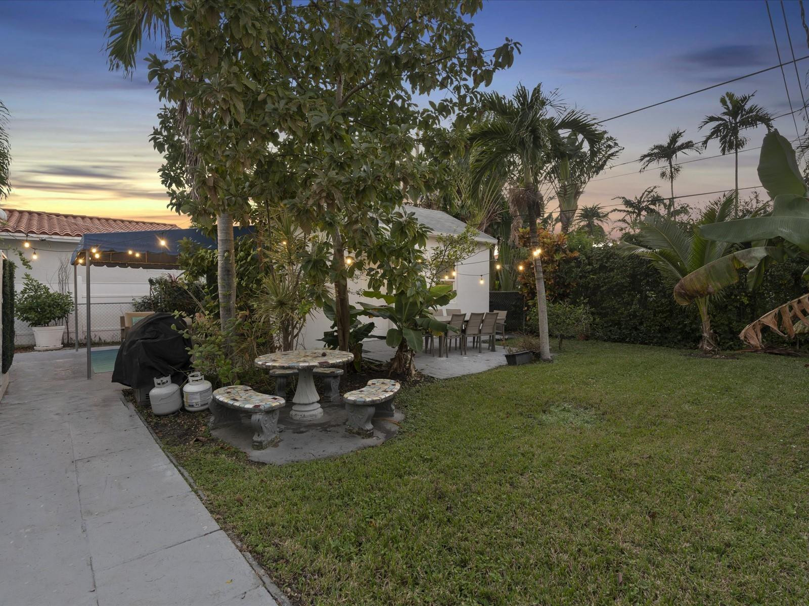 9232 Harding Surfside, FL 33154