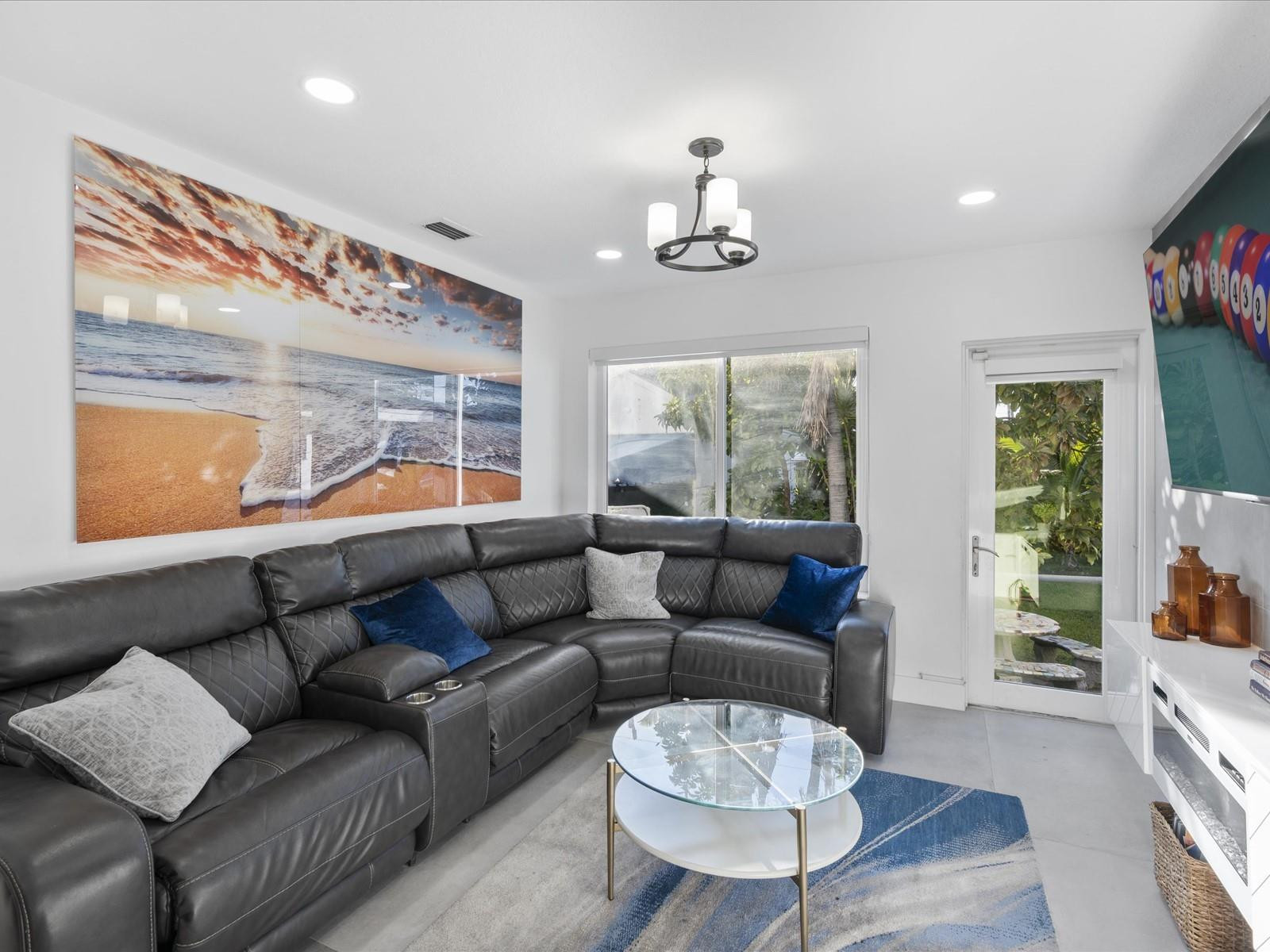 9232 Harding Surfside, FL 33154